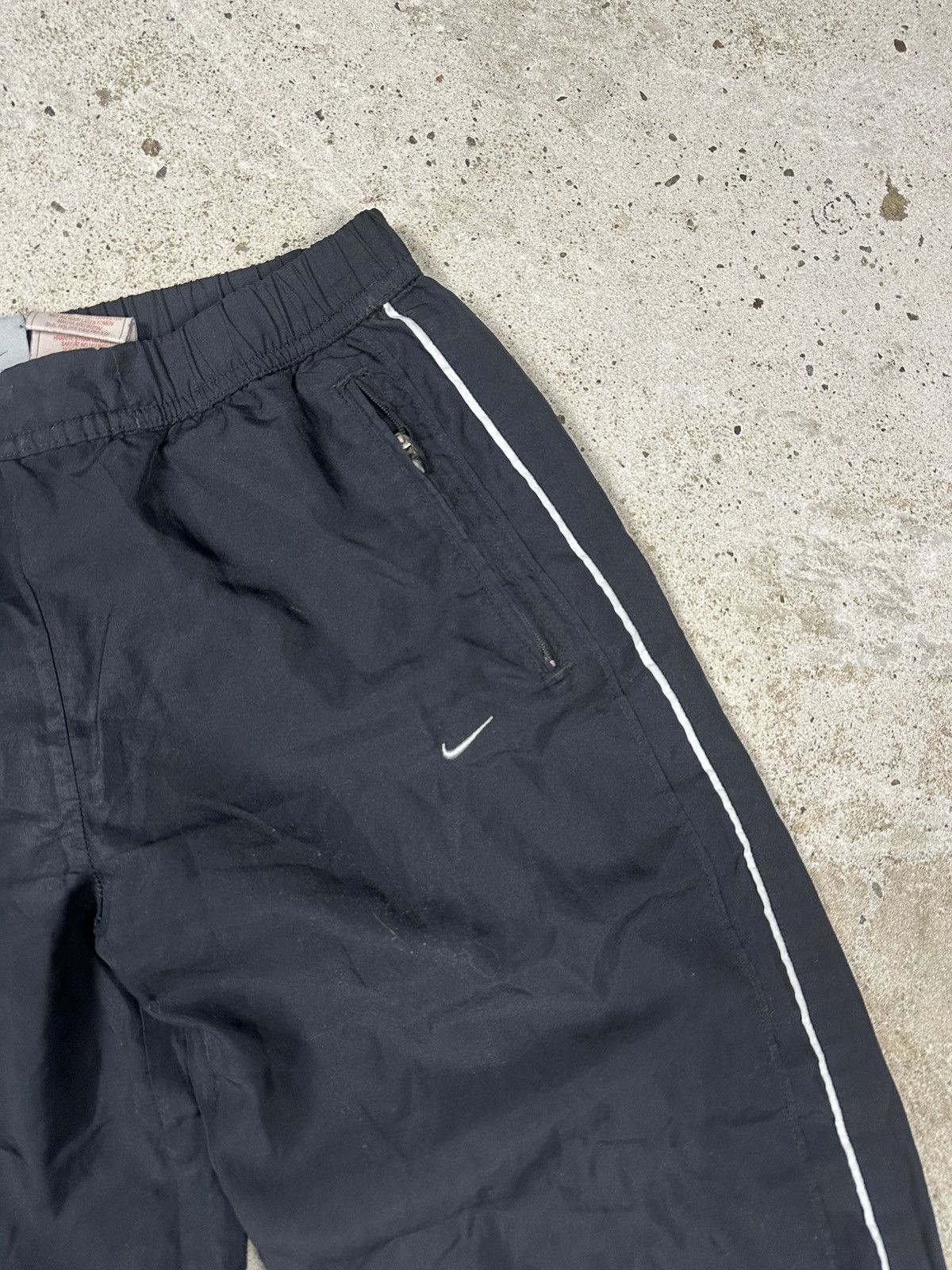 Nike Vintage Y2K Nike Baggy Black Track Pants Swoosh Size US 30 / EU 46 - 8 Thumbnail