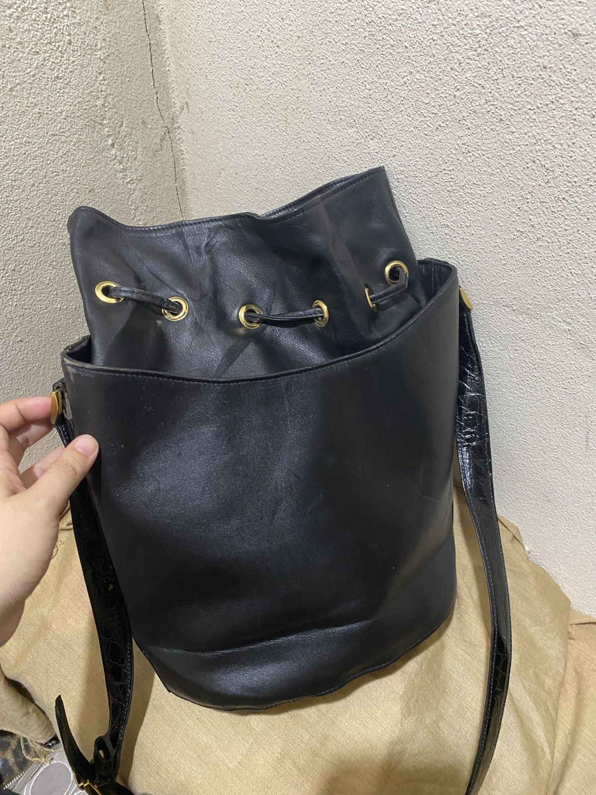Ferre Ferre leather bucket bag long strap Size ONE SIZE - 7 Thumbnail