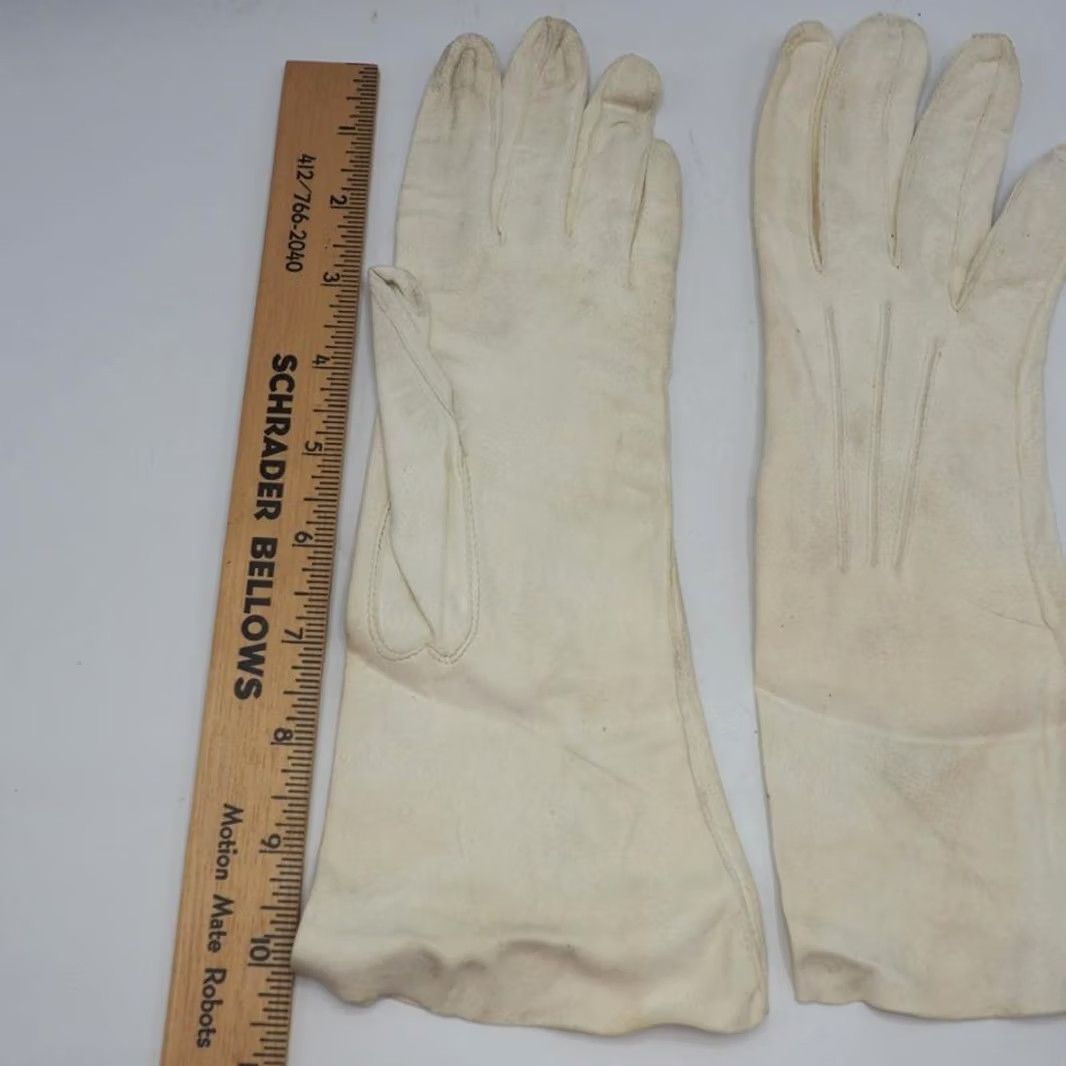MCM VINTAGE Boyce Lazarus Fashion Gloves White Leather Size 7-1/2 MCM Size ONE SIZE - 6 Thumbnail