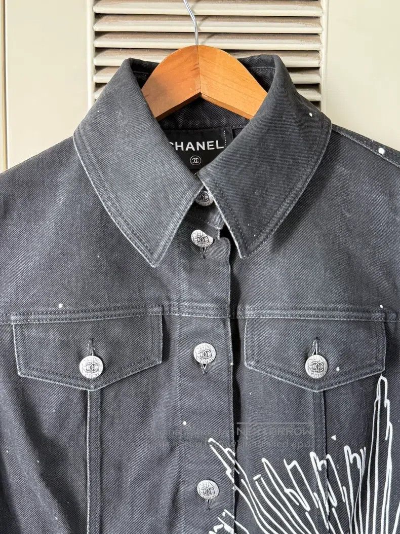Chanel 22C sun-printed denim jacket
