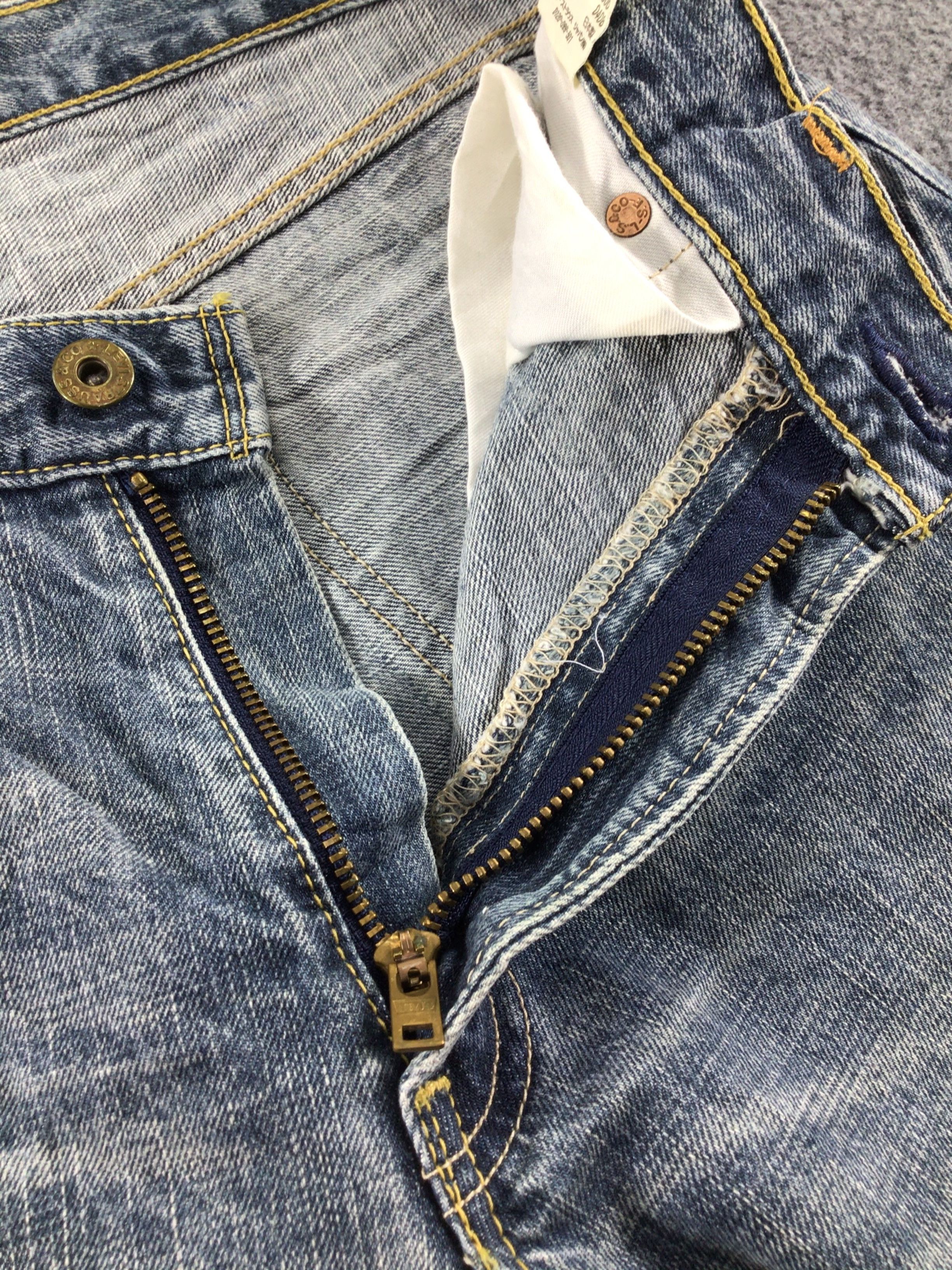 Levi's Vintage Levis 502 Jeans-J642 Size US 31 - 7 Thumbnail