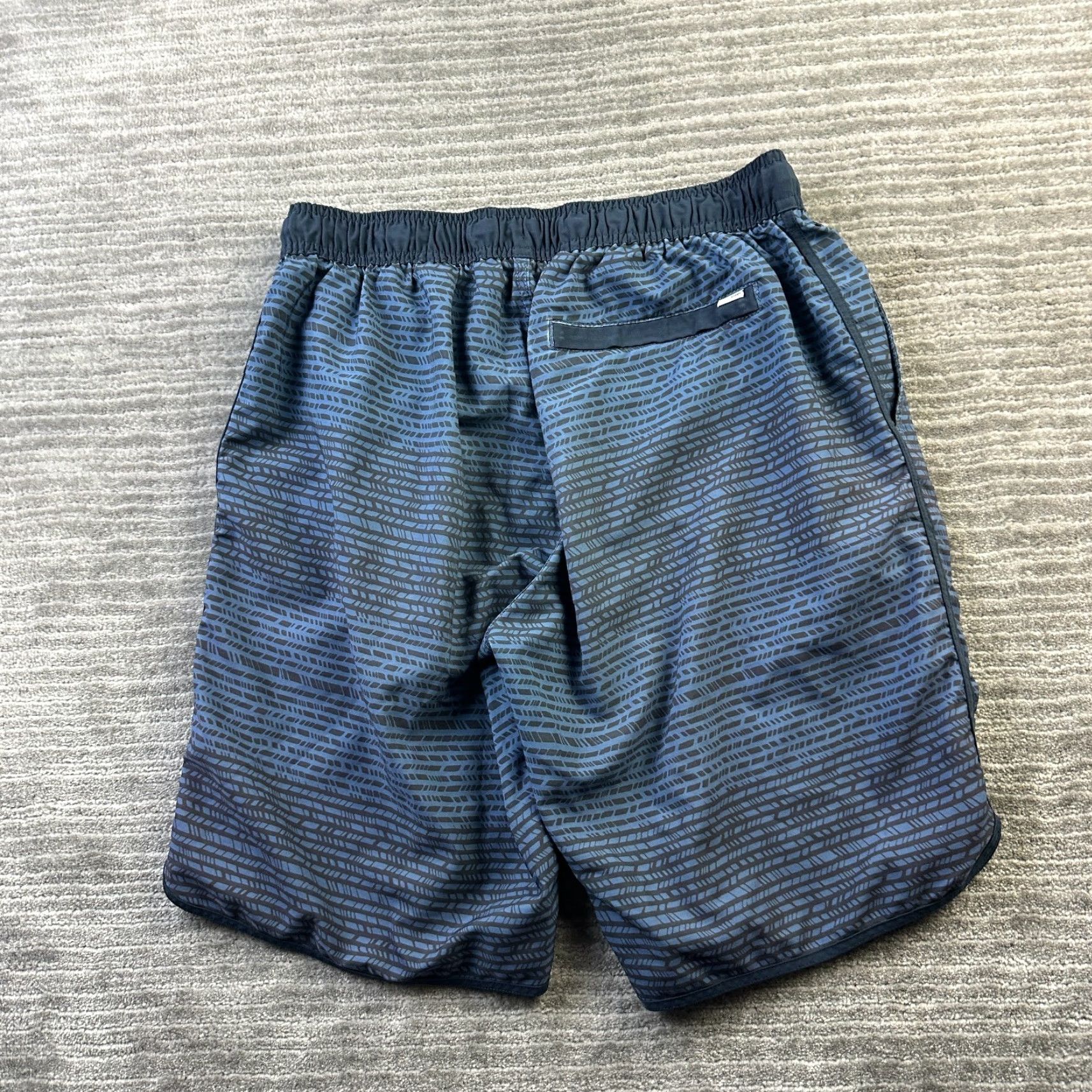 Vuori Vuori Shorts Mens Small Blue Banks Performance Running Gym Logo Athletic Pockets Drawstring Size US 29 - 2 Thumbnail