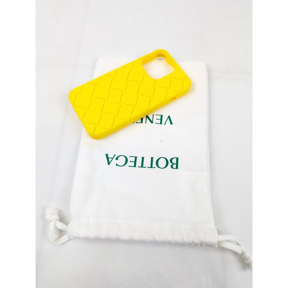 Bottega Veneta o1rshd1 Size: OS / Rubber Cover I Phone 14 Pro in Lemon Size ONE SIZE - 10 Thumbnail