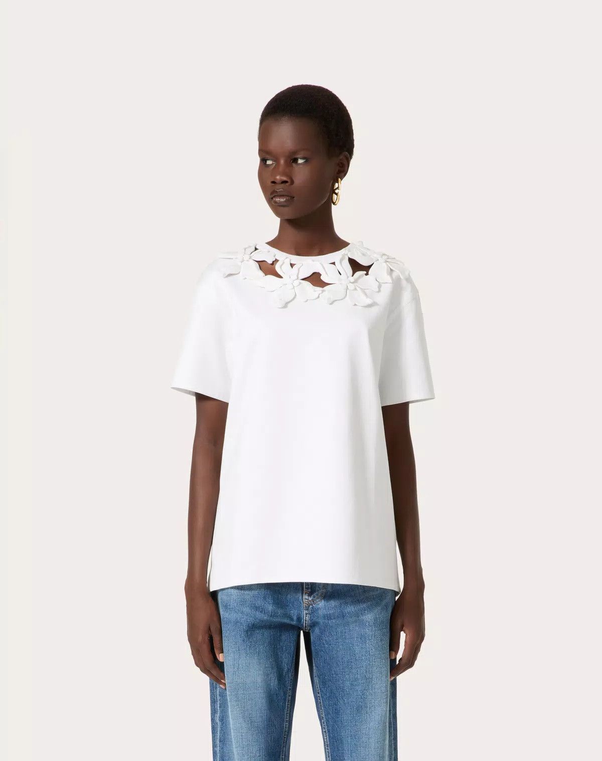 Valentino o1s1wg110525 Embroidered Cotton Jersey T-Shirt in White Size M / US 6-8 / IT 42-44 - 4 Thumbnail