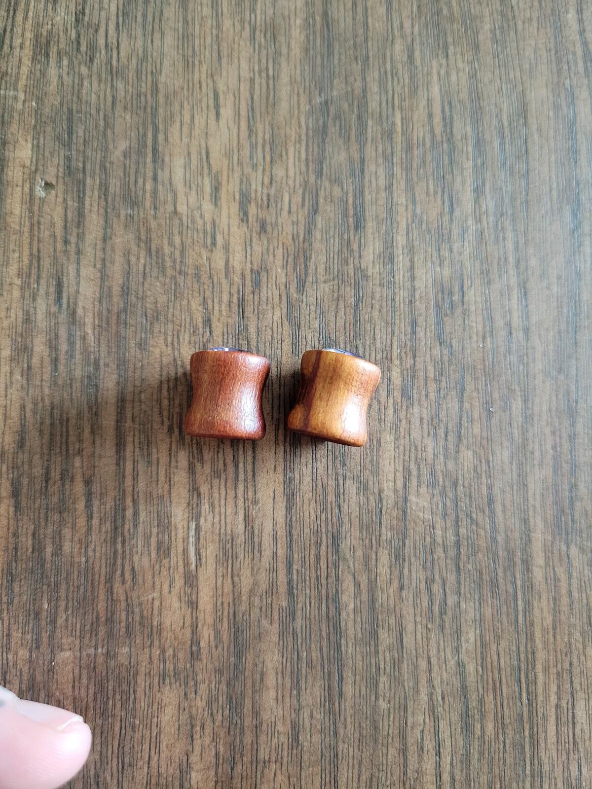 The Unbranded Brand Pair of Wooden Ear Gauges w Iridescent Gemstone size 00 Size ONE SIZE - 3 Thumbnail