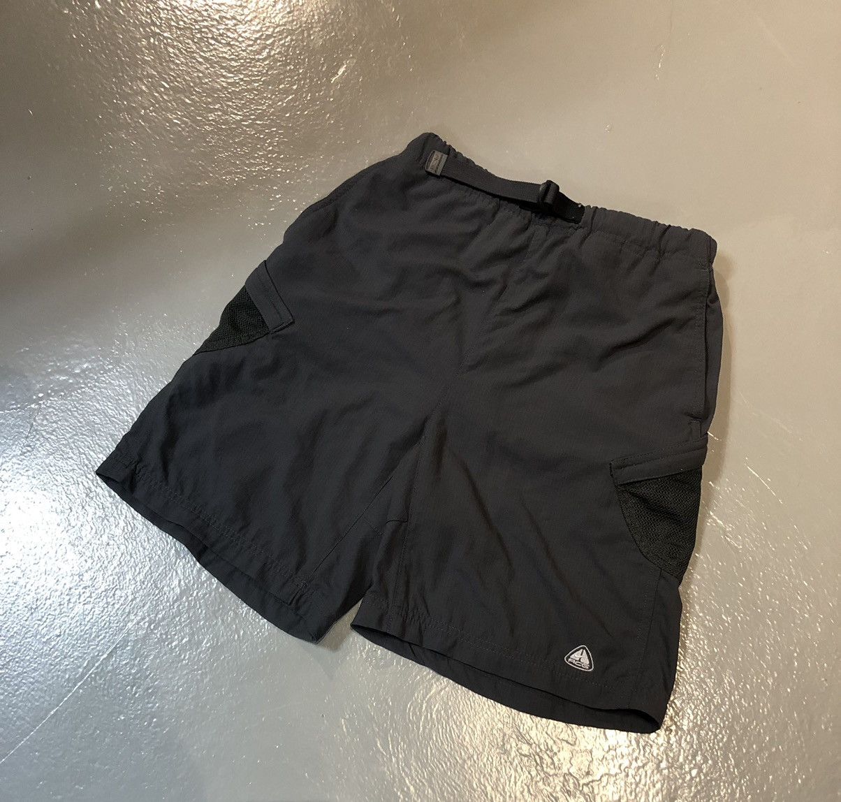 Nike ACG Nike Acg shorts Size US 29 - 1 Thumbnail
