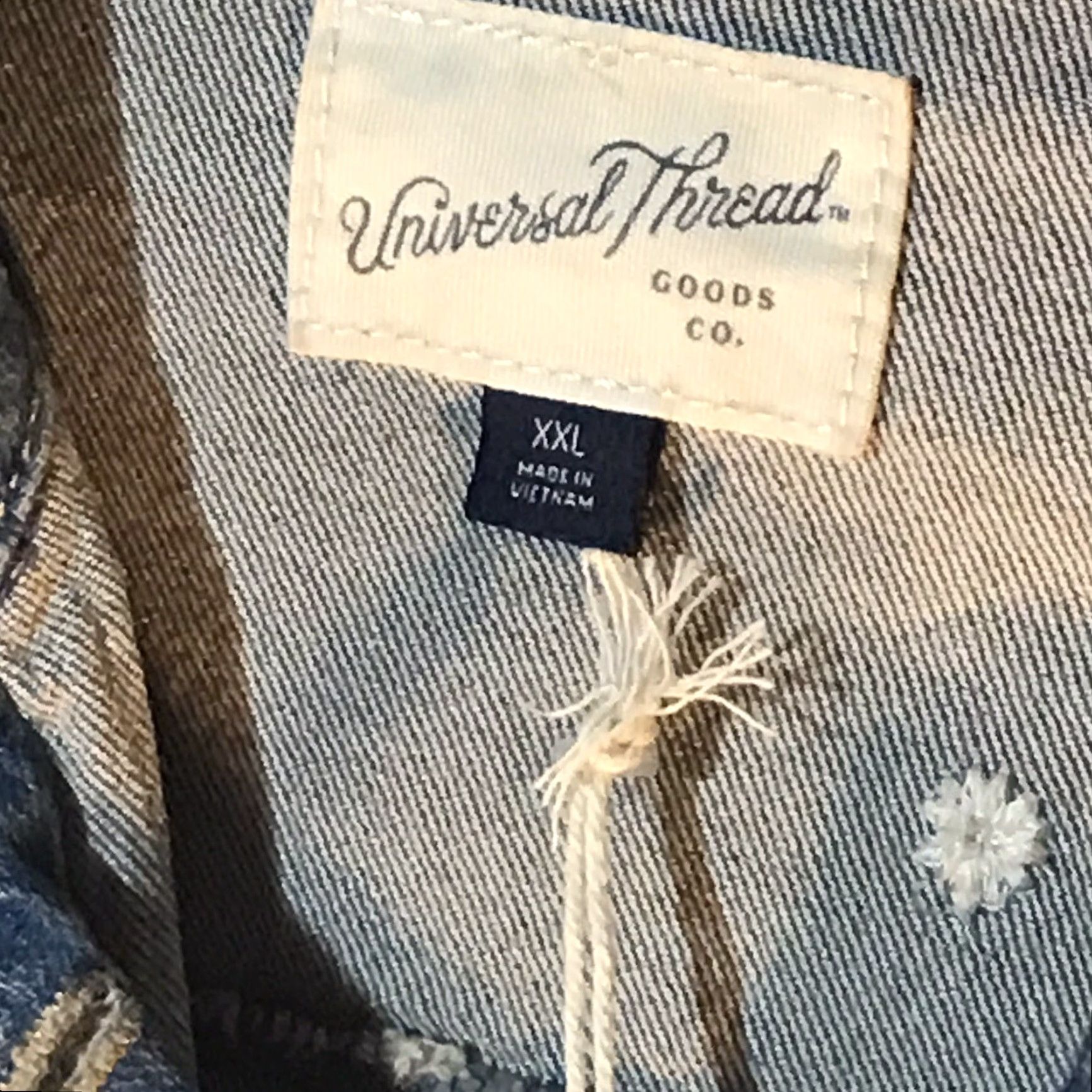 Vintage VINTAGE Universal Thread Denim Jacket Women Plus Size 2X Floral Embroidery Blue Casual Fall Winter Size 40" / US 18 - 2 Thumbnail