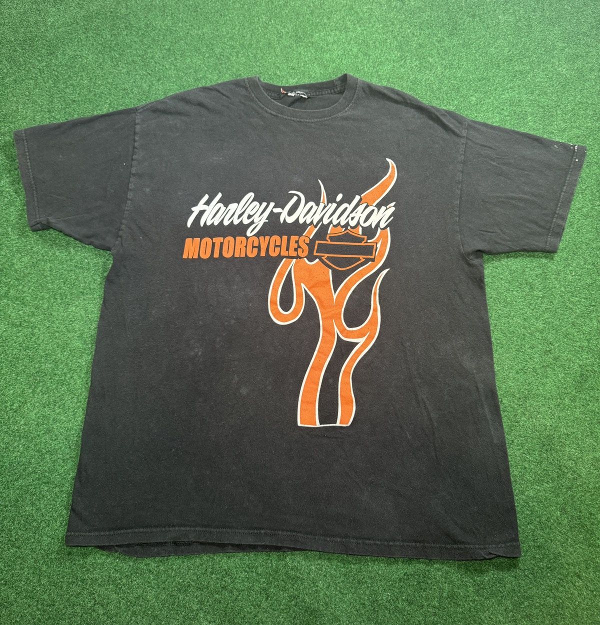 Harley Davidson Vintage Y2K Harley Davidson Flame Graphic Biker T Shirt Size US L / EU 52-54 / 3 - 1 Thumbnail