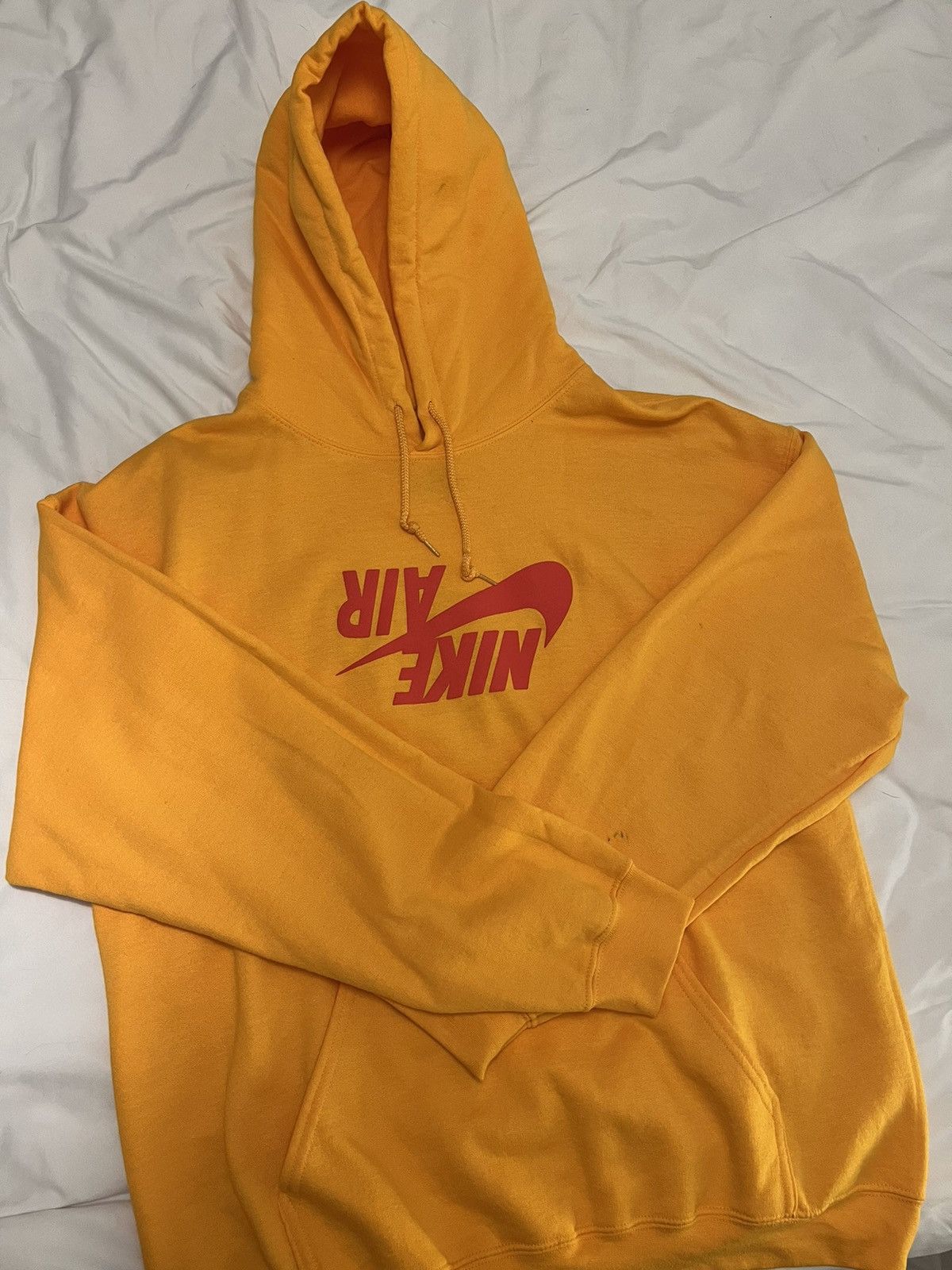 Travis scott nike hoodie yellow hotsell