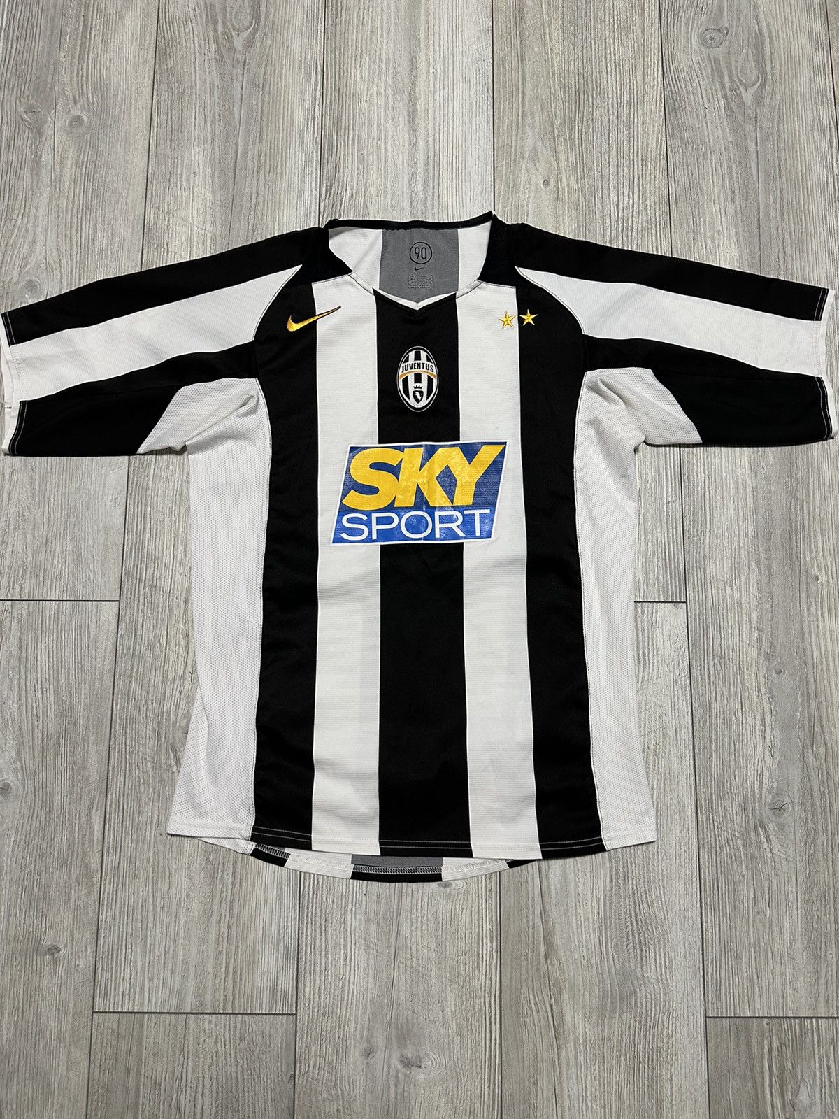 Nike Vintage Nike Juventus 2004 Home Football Soccer Jersey Sky Size US S / EU 44-46 / 1 - 1 Thumbnail