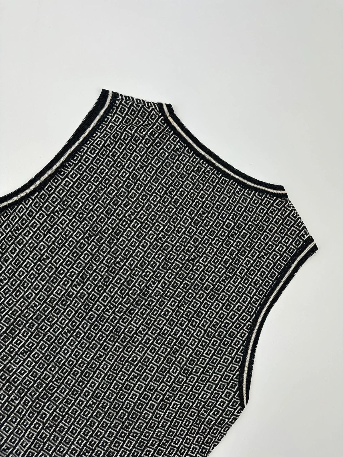 Fendi Fendi 90’s FF Monogram Black & White Knitted Vest Sweater Size M / US 6-8 / IT 42-44 - 5 Thumbnail