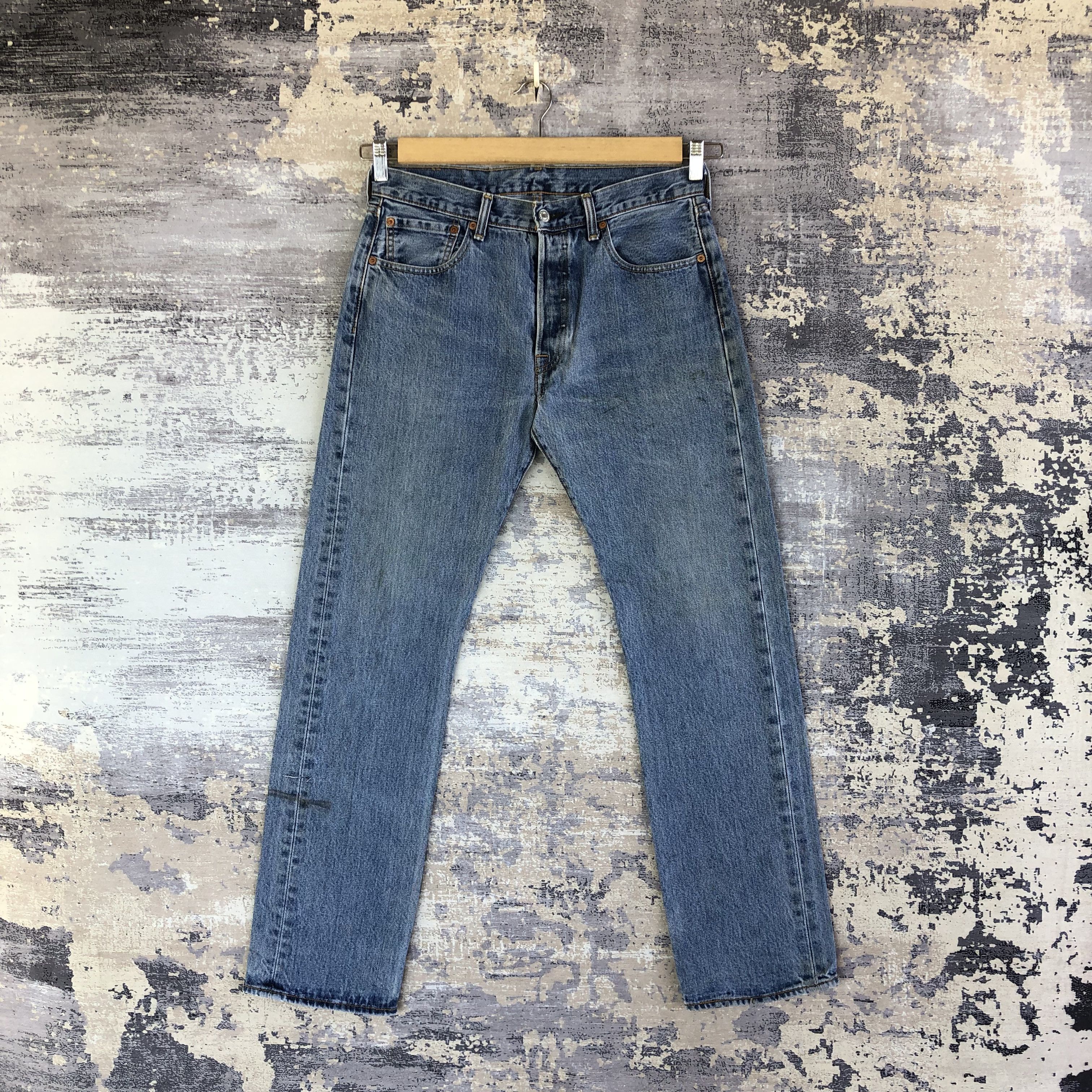 Levi's Vintage Levis 501 Faded Jeans Levi's Stonewash Denim Size US 32 / EU 48 - 1 Thumbnail