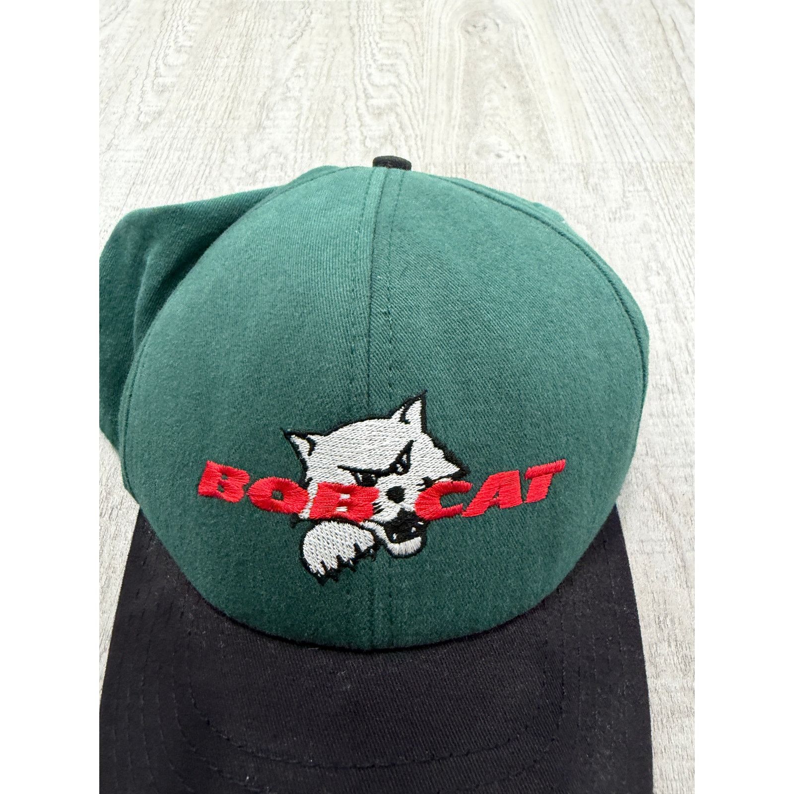 Vintage Vintage Bob Cat Snapback Hat Men's OSFA Green 90s Snowmobile Size ONE SIZE - 3 Thumbnail