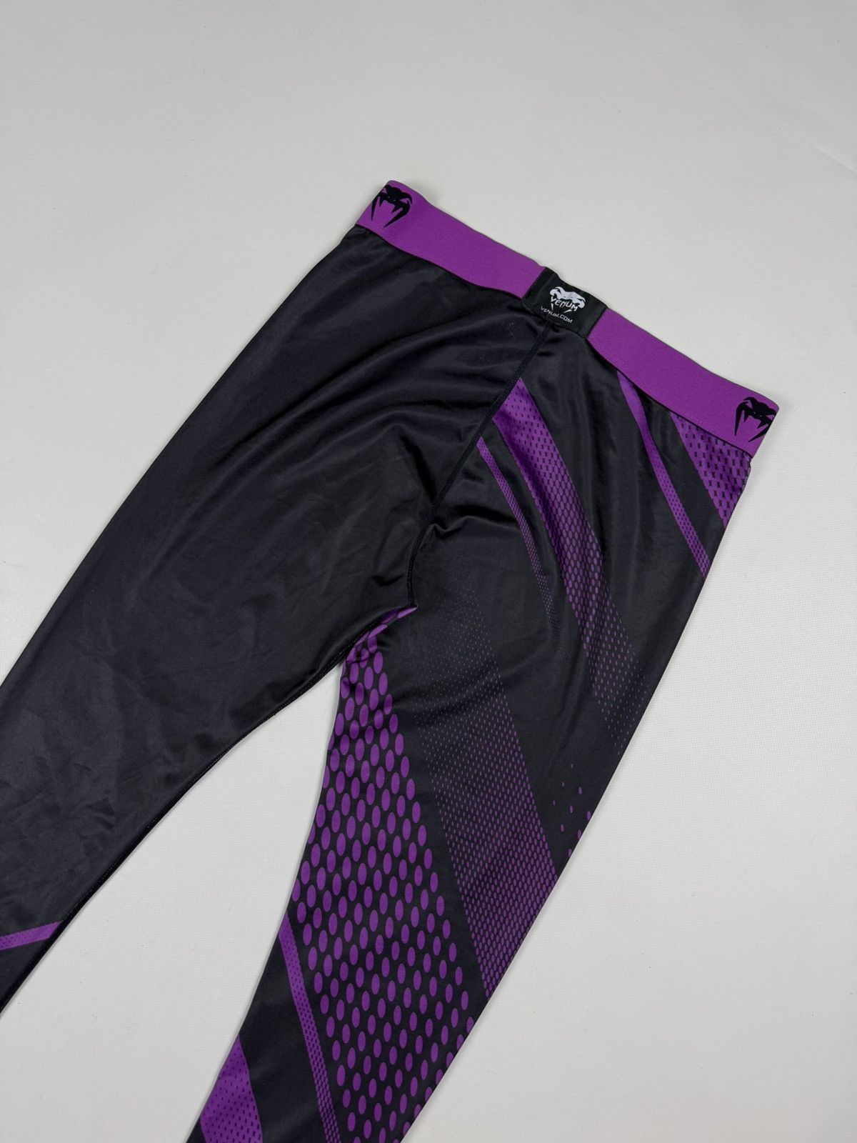 Other Venum Men’s Compression Athletic Tights Leggins Size L Size US 34 / EU 50 - 18 Thumbnail
