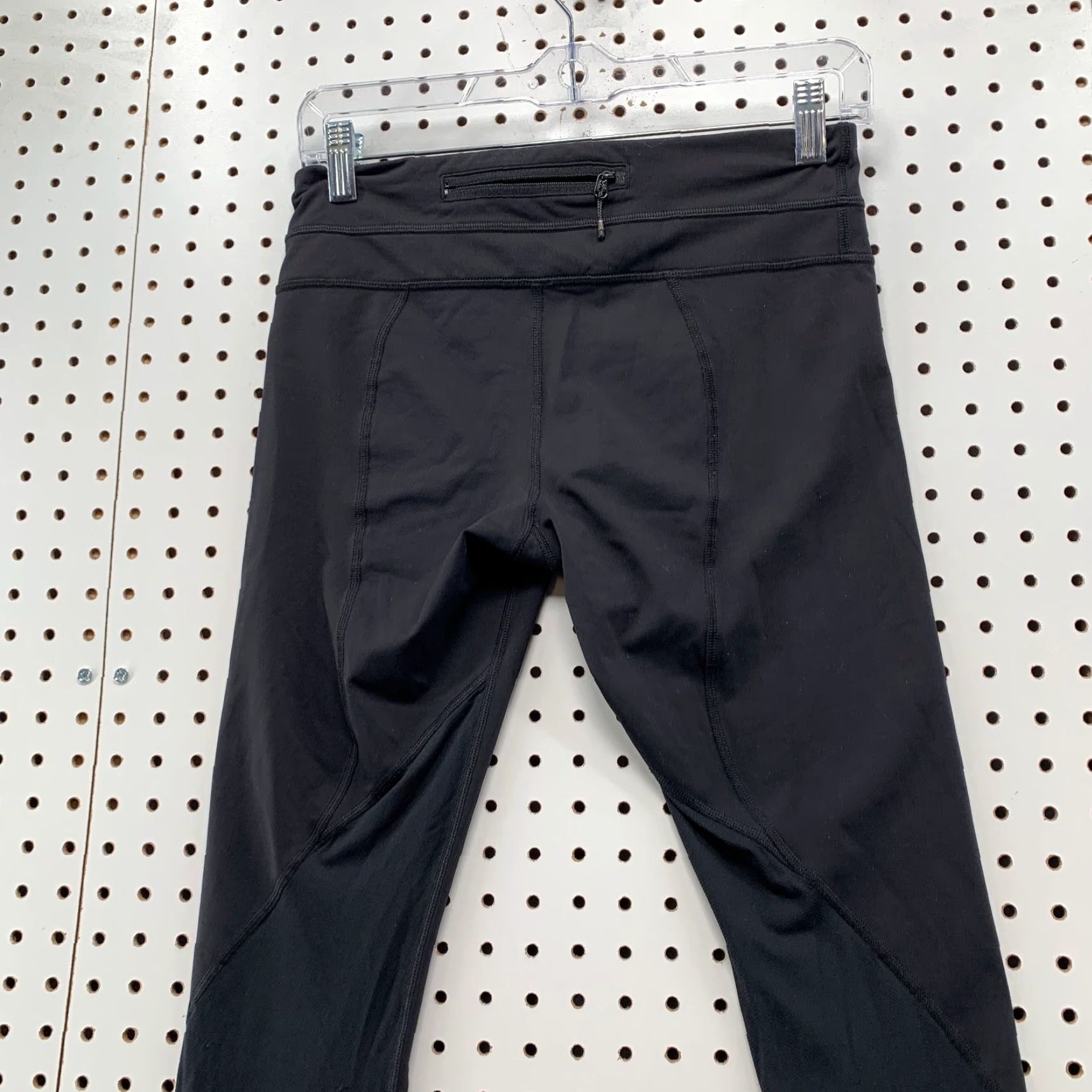 Lululemon LULULEMON Athletic Leggings Womens Size 6 Black Cropped Yoga Workout Fit 26x21 Size 28" / US 6 / IT 42 - 7 Thumbnail