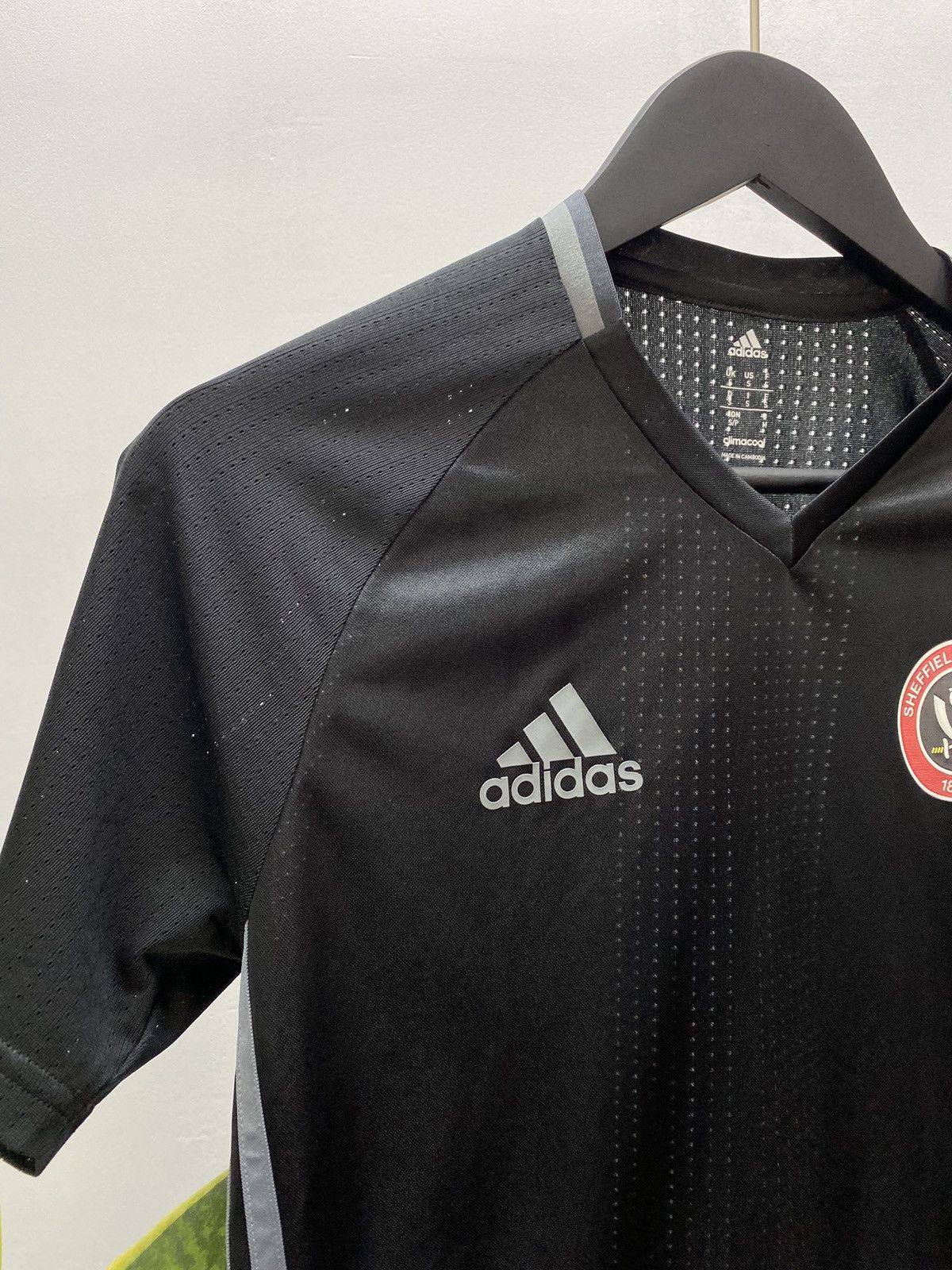 Puma × Vintage Adidas Sheffield United Training Soccer Jersey Football Size US S / EU 44-46 / 1 - 9 Thumbnail