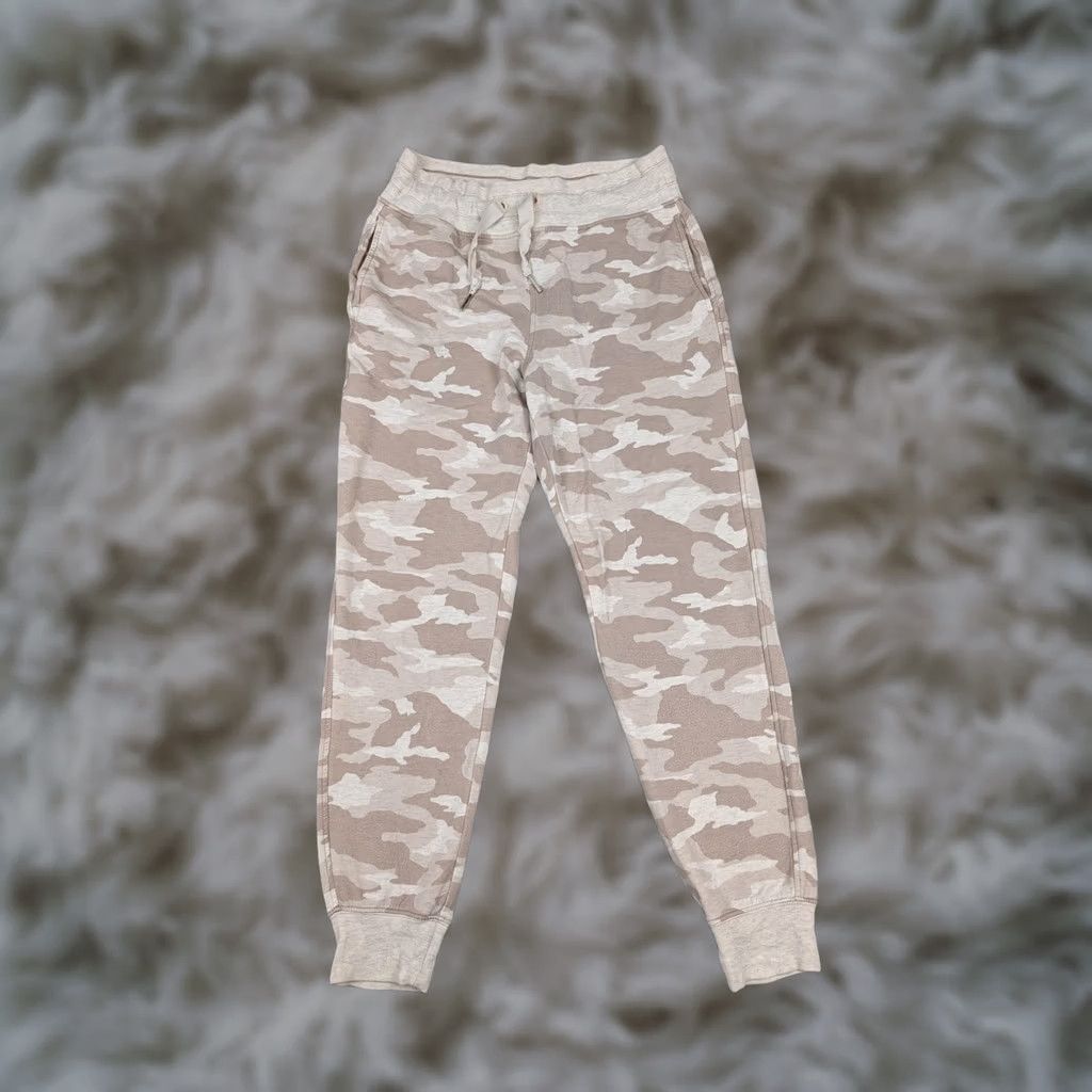 Athleta Athleta Pants Womens Small Beige Camo Balance Printed Jogger Drawstring Pockets Size 28" / US 6 / IT 42 - 1 Thumbnail