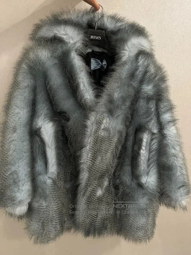 Prada Prada Haze Blue Fur jacket . Size US S / EU 44-46 / 1 - 1 Thumbnail