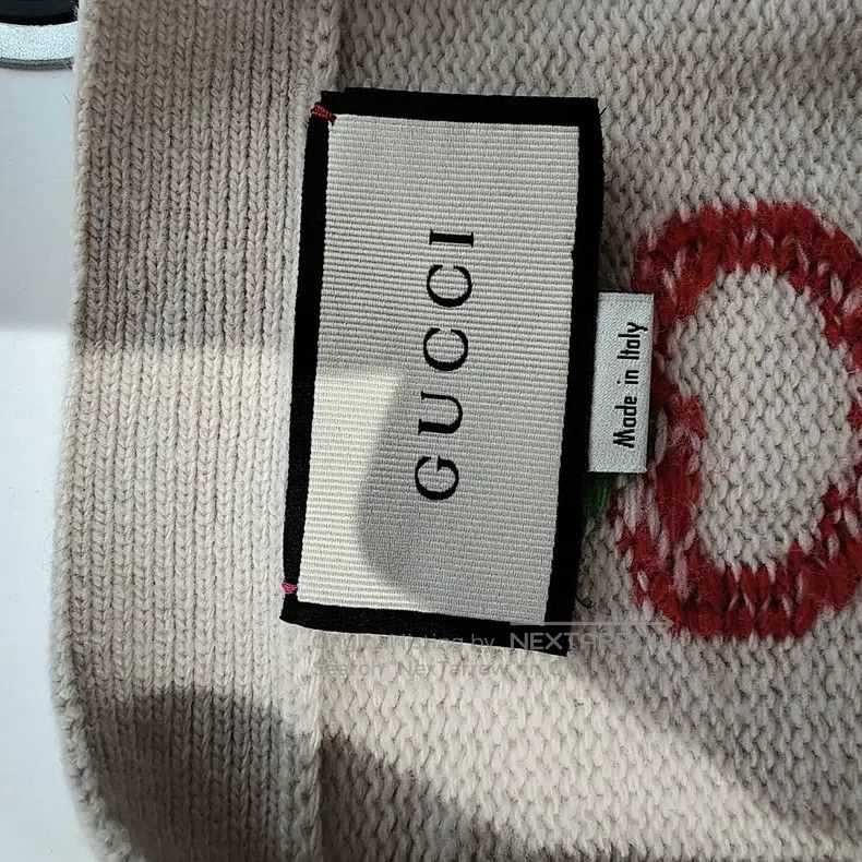 Gucci Gucci Little Apple Knitted Cardigan coat Size S / US 4 / IT 40 - 3 Thumbnail