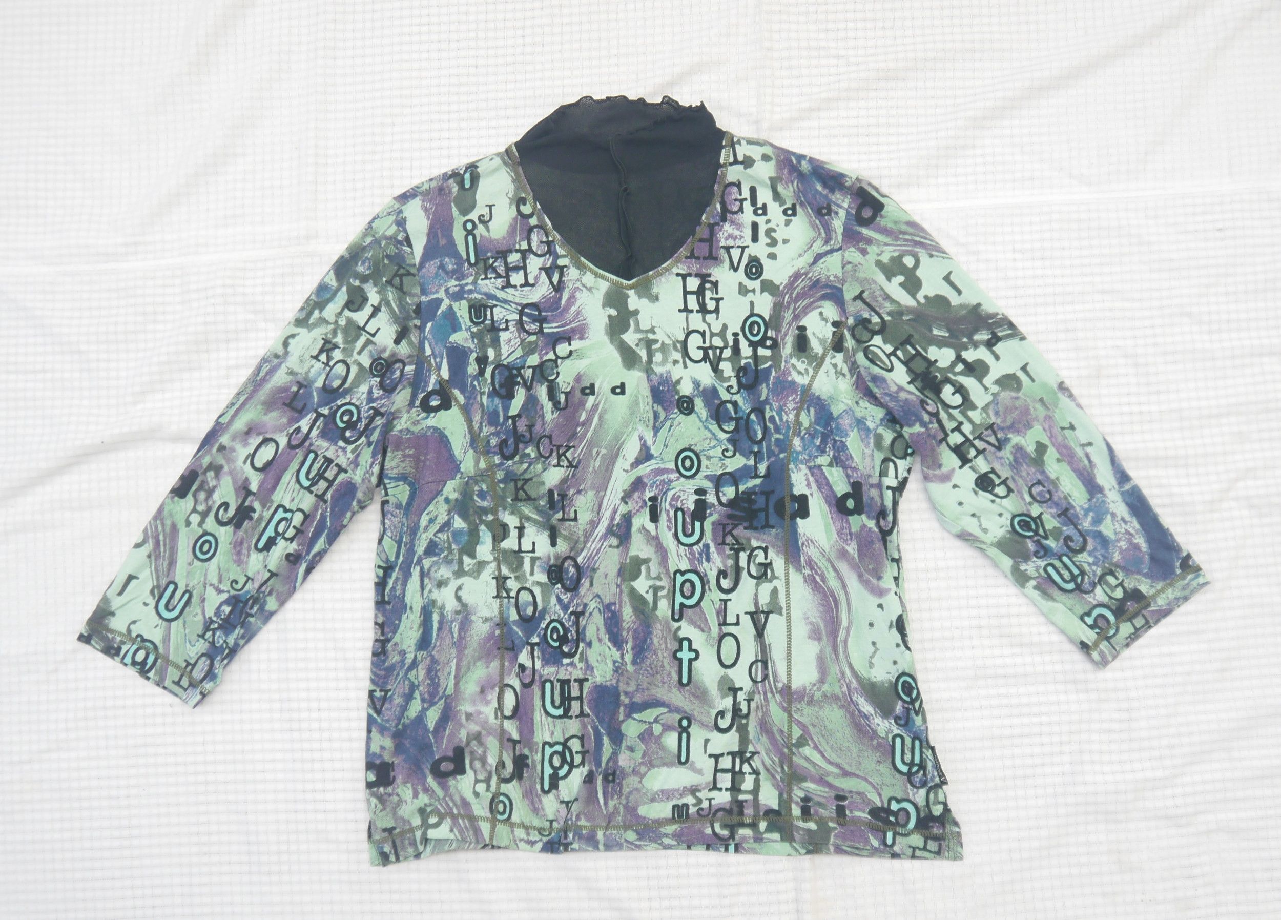 Japanese Brand (S447) Chamois V Y2K Letter Printed Mesh Neck Blouse 42 Size M / US 6-8 / IT 42-44 - 2 Thumbnail