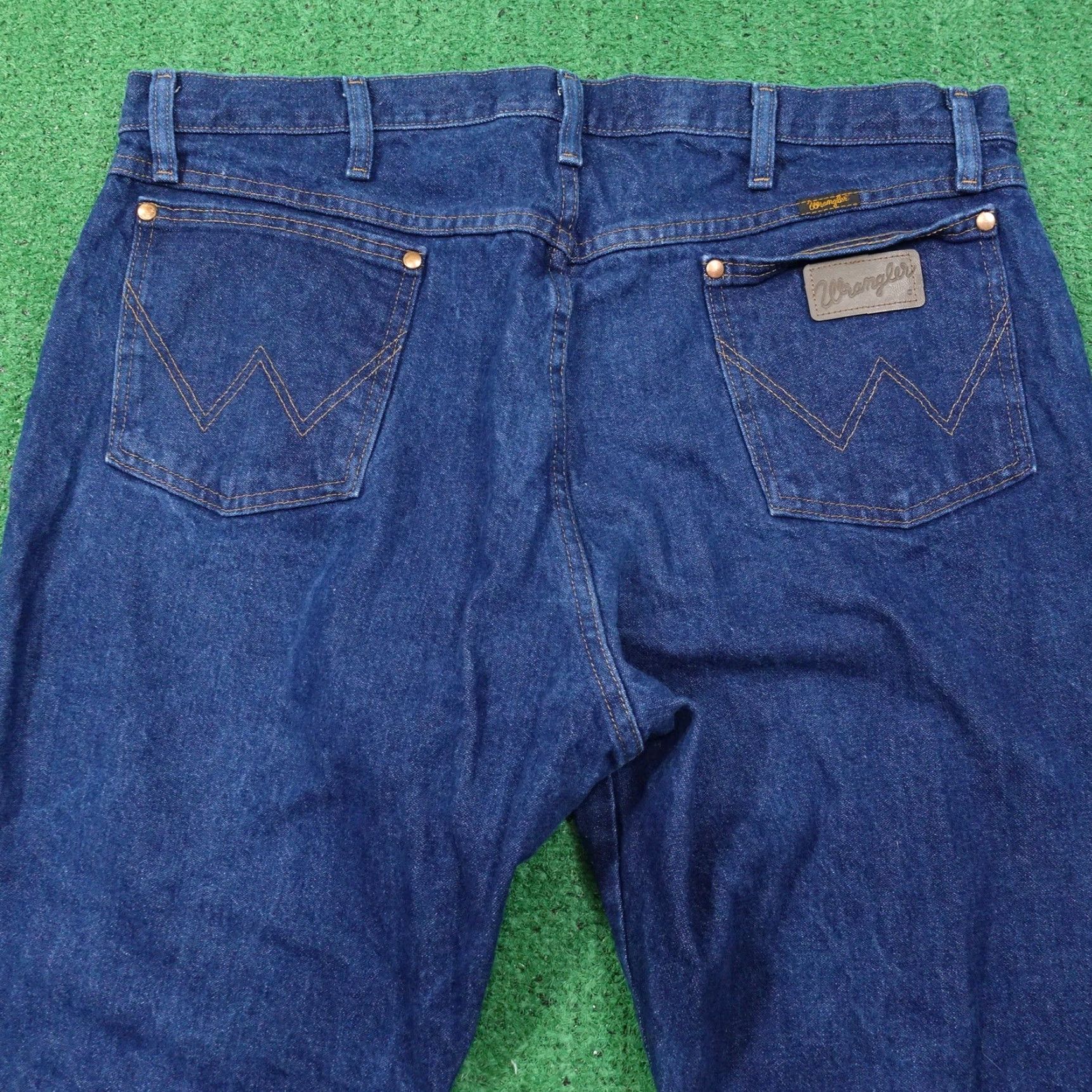 Wrangler Wrangler Jeans Men 40x30 Denim Straight Leg Western Cowboy Workwear Cotton Blue 2000s Size US 40 / EU 56 - 5 Thumbnail