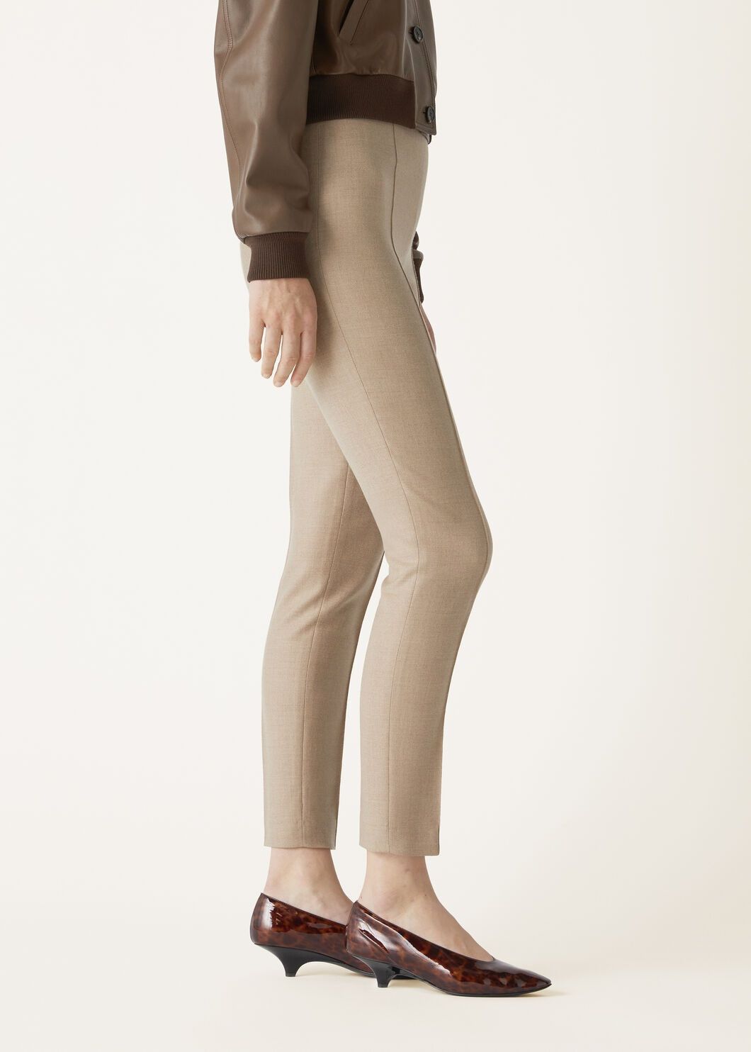 Loro Piana o1srvl11e0825 FAO3707 Mick Pant in Beige Size 27" / US 4 / IT 40 - 4 Thumbnail