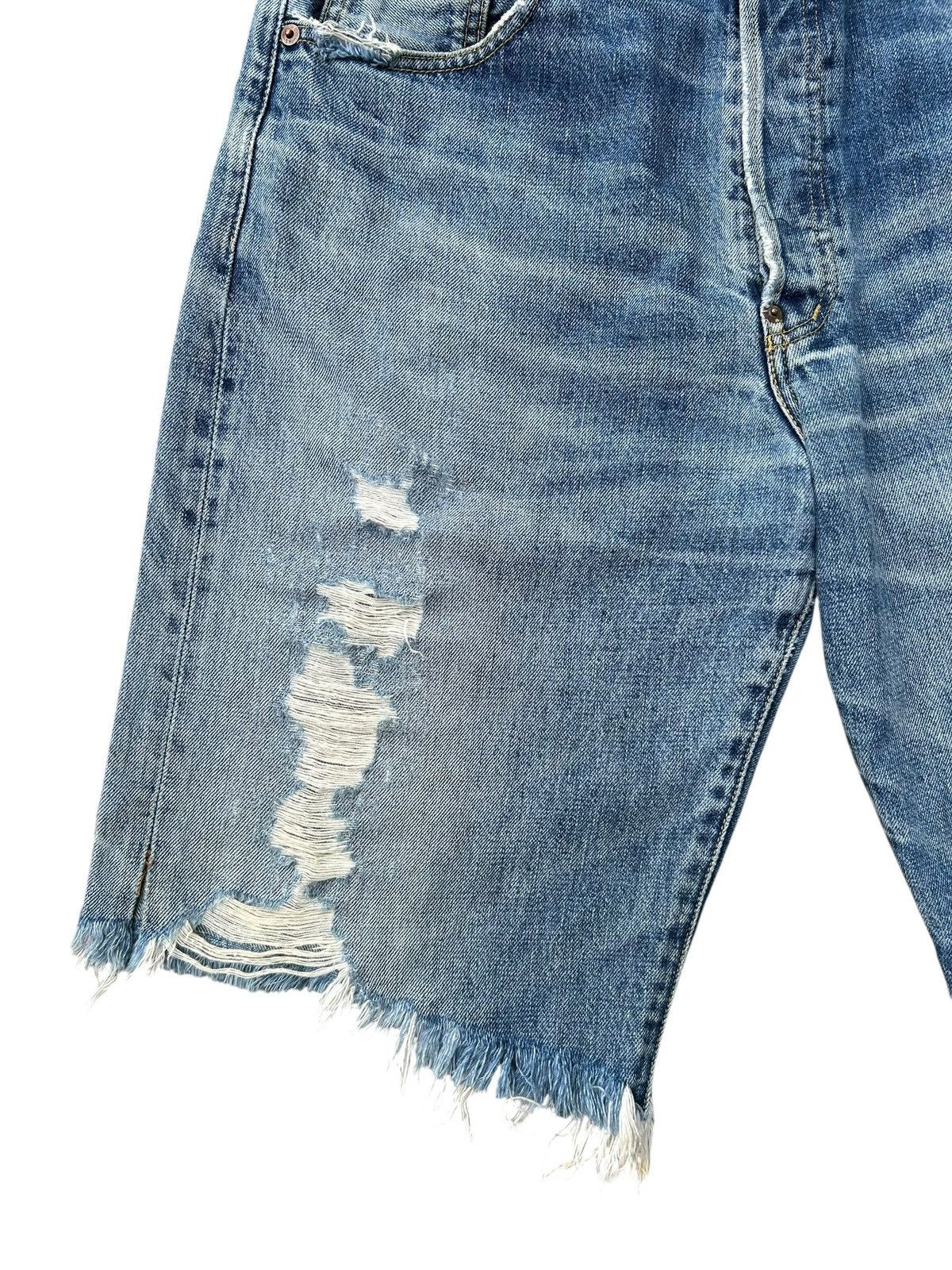 Levi's Vintage Levis Big E Selvedge Buckle Back Distressed Denim Size US 33 - 4 Thumbnail