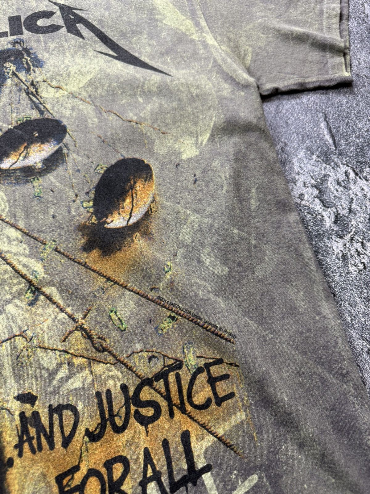 Metallica Metallica 2014 And Justice For All Aop Graphic Neon T Shirt Size US L / EU 52-54 / 3 - 4 Thumbnail