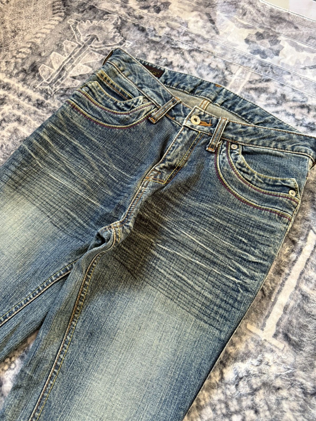 Le Grande Bleu (L.G.B.) Happy Face Contrast Stitch Whiskered Bootcut Flared Jeans Size US 28 / EU 44 - 4 Thumbnail