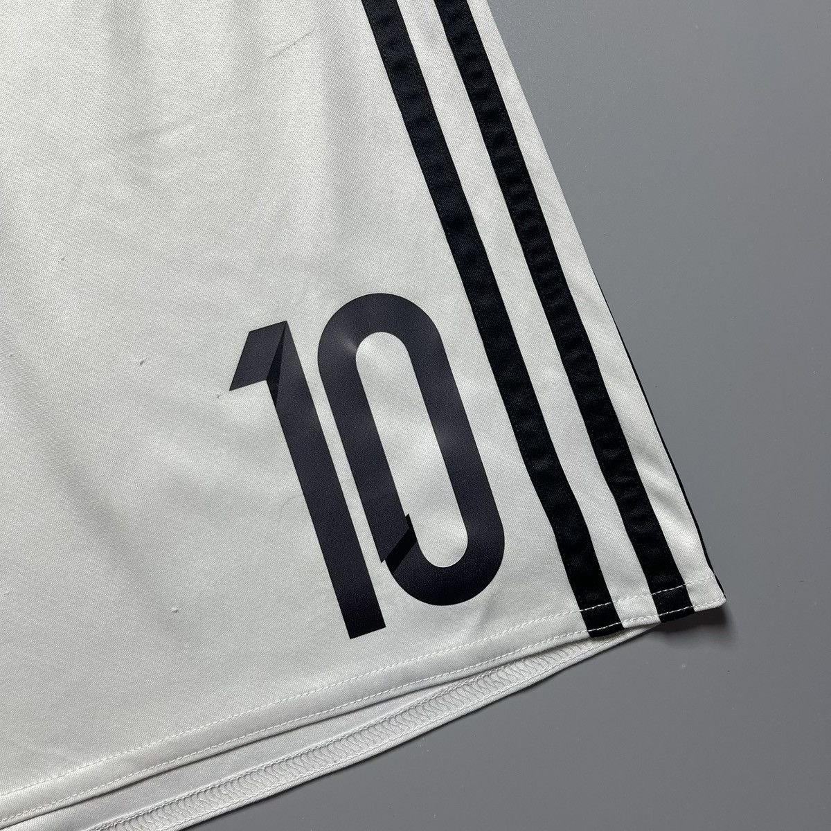 Adidas ARGENTINA ADIDAS 2016 COPA AMERICA FOOTBALL SHORTS #10 MESSI Size US 36 / EU 52 - 3 Thumbnail