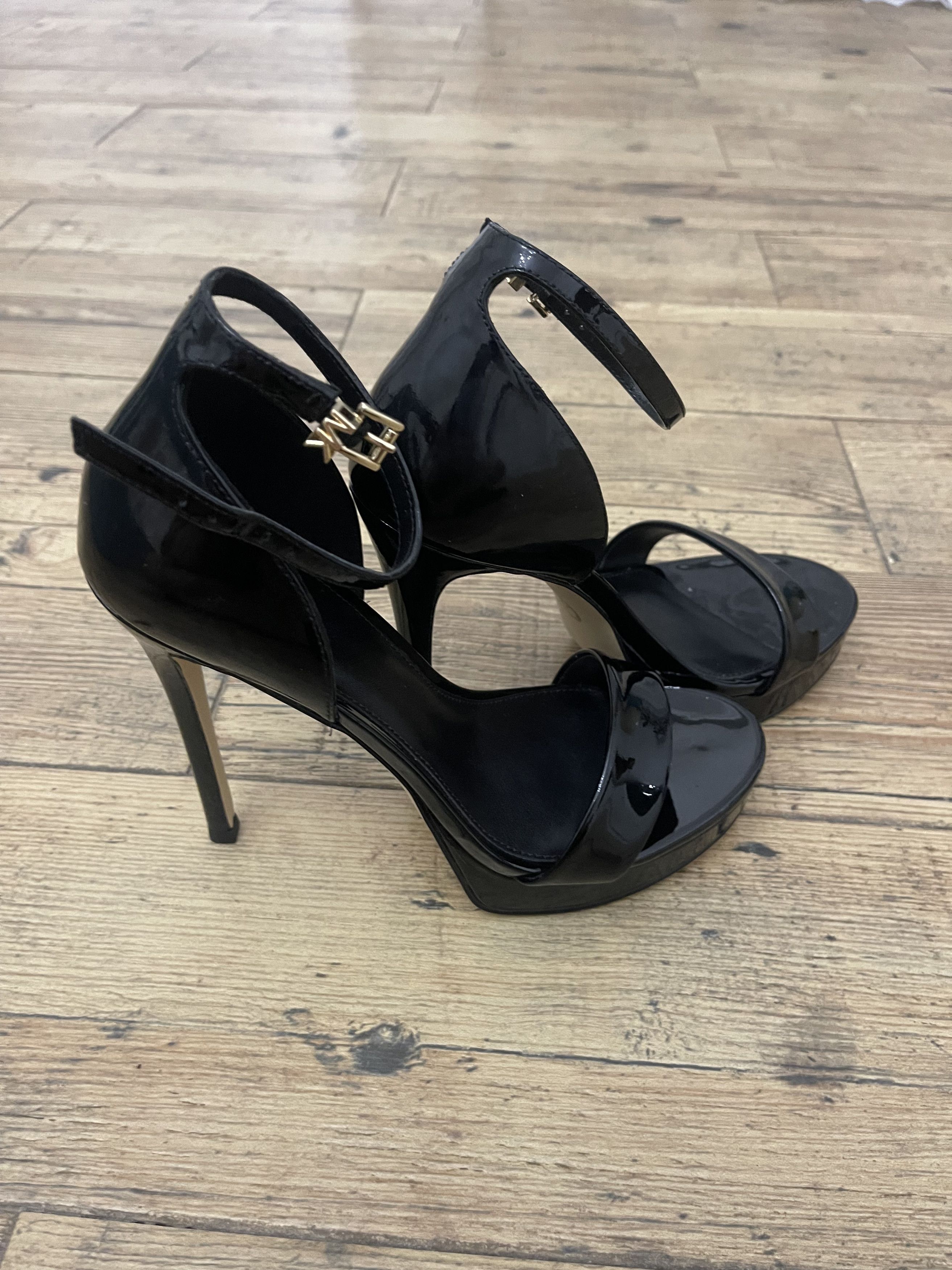 Michael Kors Jordan Platform Sandal Size US 7 / IT 37 - 4 Thumbnail