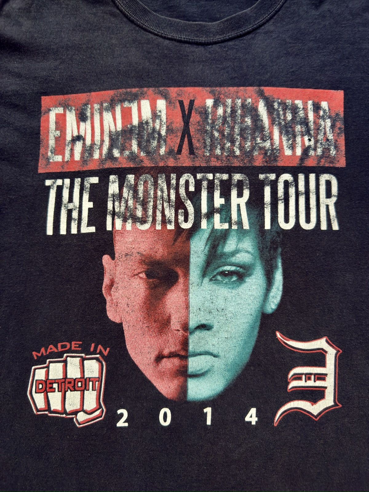 Fruit Of The Loom Eminem x Rihanna The Monster Tour Shirt Size US L / EU 52-54 / 3 - 2 Thumbnail