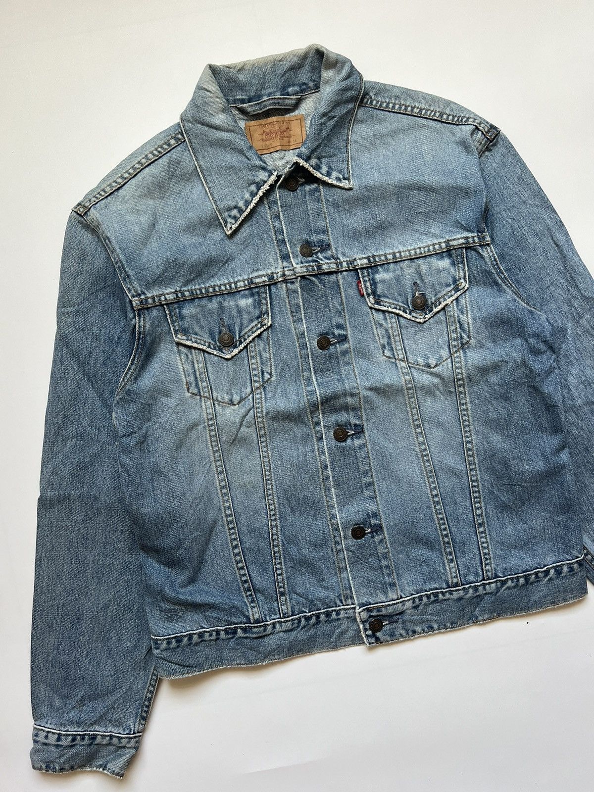 Levi's Vintage Clothing Vintage 1997 Levi's 70500 Japanese Distressed Denim Jacket Size US L / EU 52-54 / 3 - 5 Thumbnail