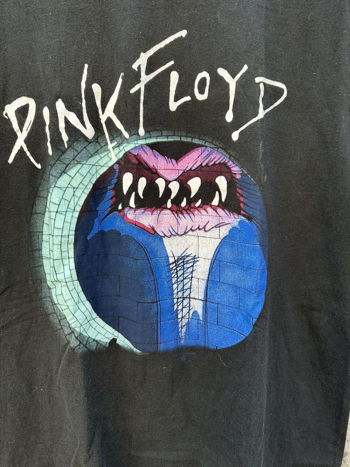 Band Tees 90's Vintage pink floyd t shirt Size US XL / EU 56 / 4 - 3 Thumbnail