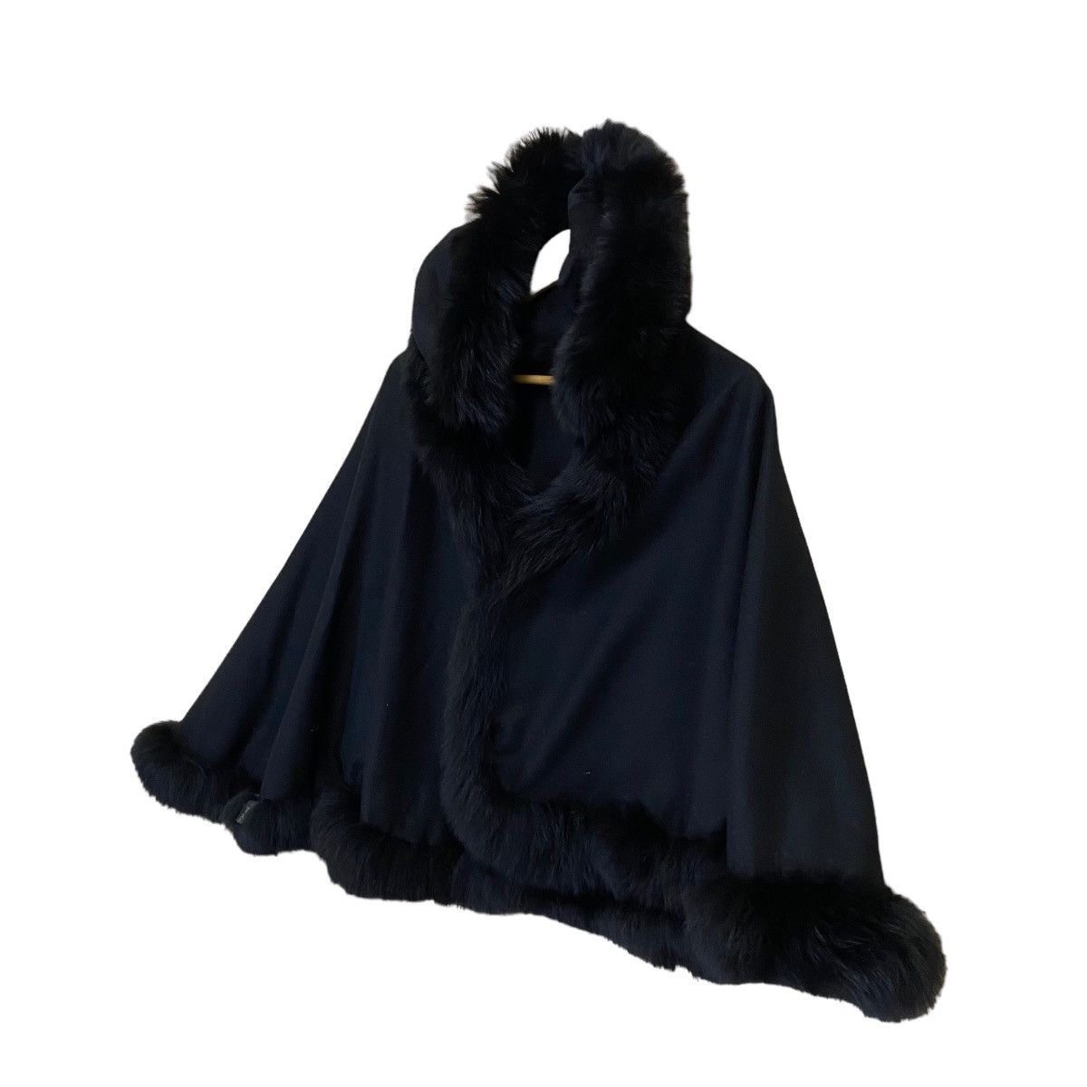 Japanese Brand RACOON FUR PONCHO Size US M / EU 48-50 / 2 - 3 Thumbnail