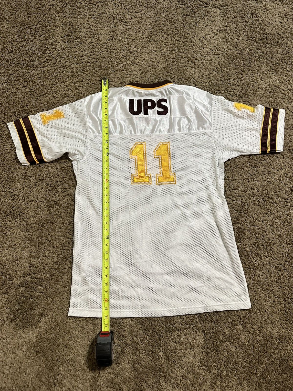 Nike Vintage UPS “brown & white” jersey 00s size large Size US L / EU 52-54 / 3 - 9 Thumbnail