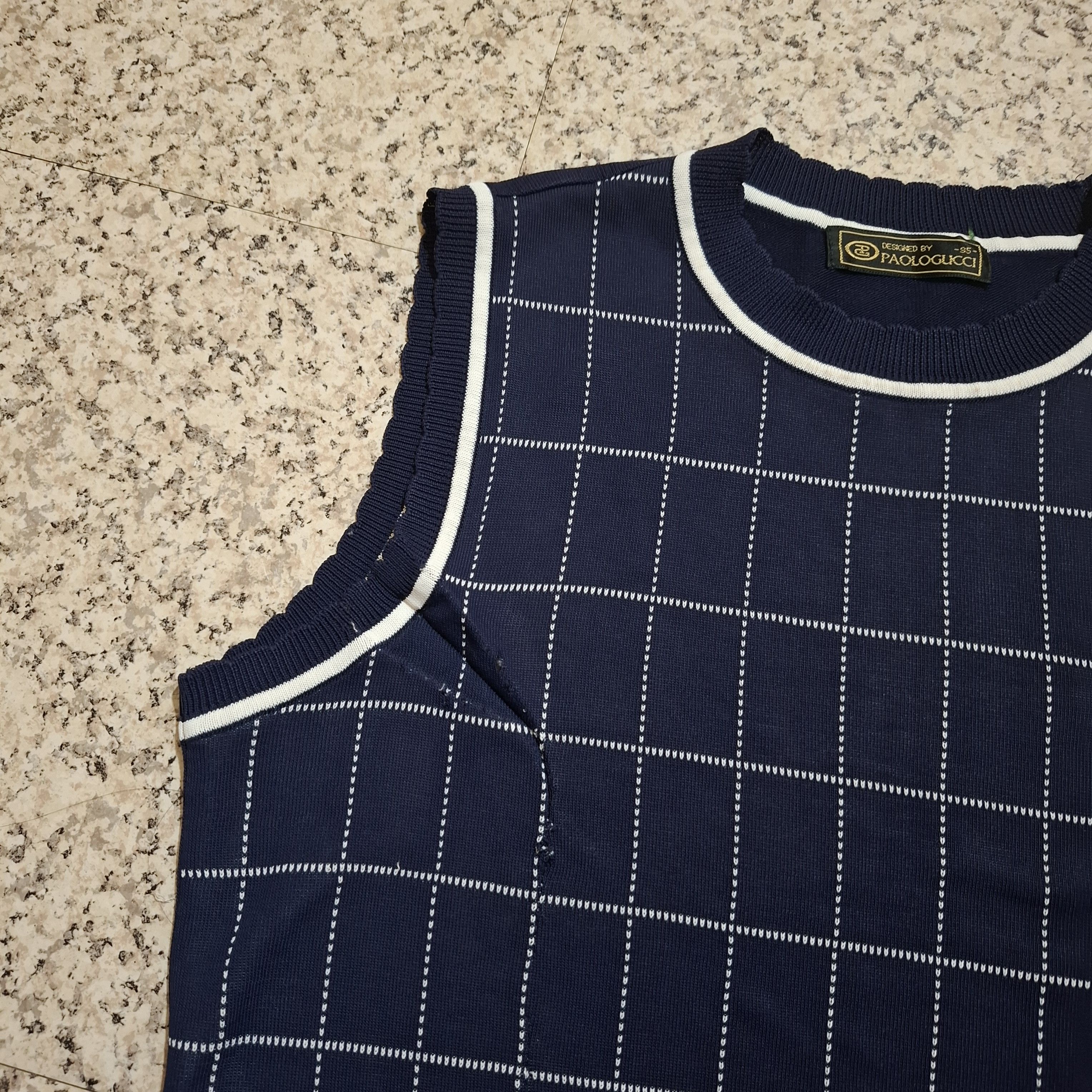 Paolo Gucci Vintage Paolo Gucci Windowpane Check Knit Vest Size US S / EU 44-46 / 1 - 3 Thumbnail