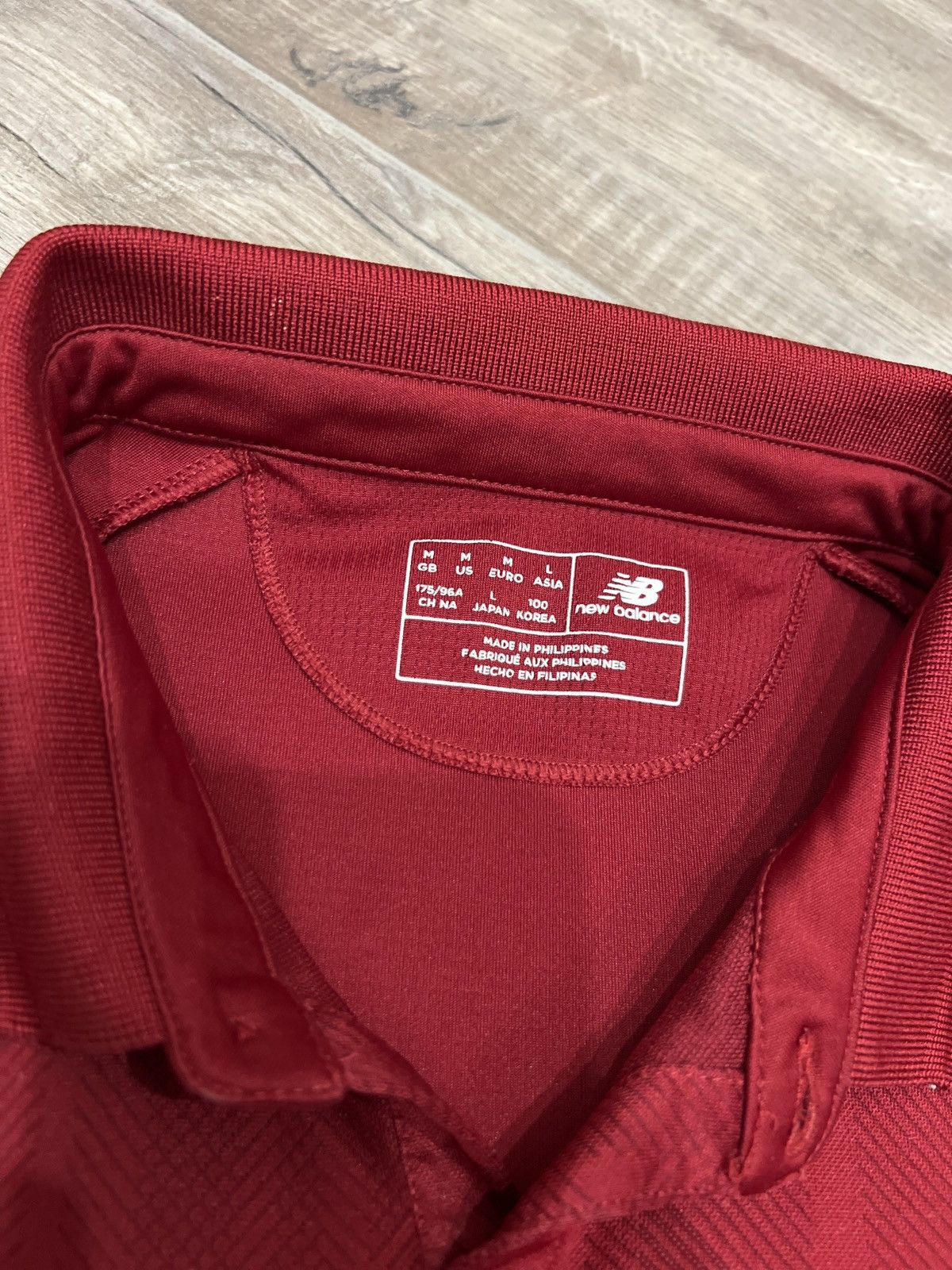 New Balance × Vintage Liverpool Red Short Sleeve Football Shirt Size US M / EU 48-50 / 2 - 7 Thumbnail