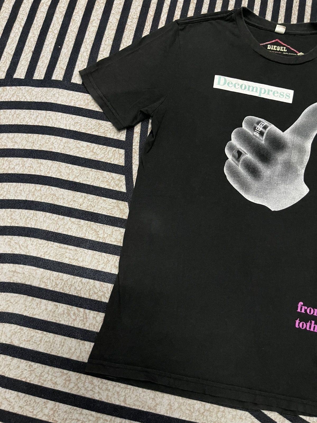 Diesel 2000s DIESEL BIG HAND DESIGN DECOMPRESS Size US S / EU 44-46 / 1 - 3 Thumbnail