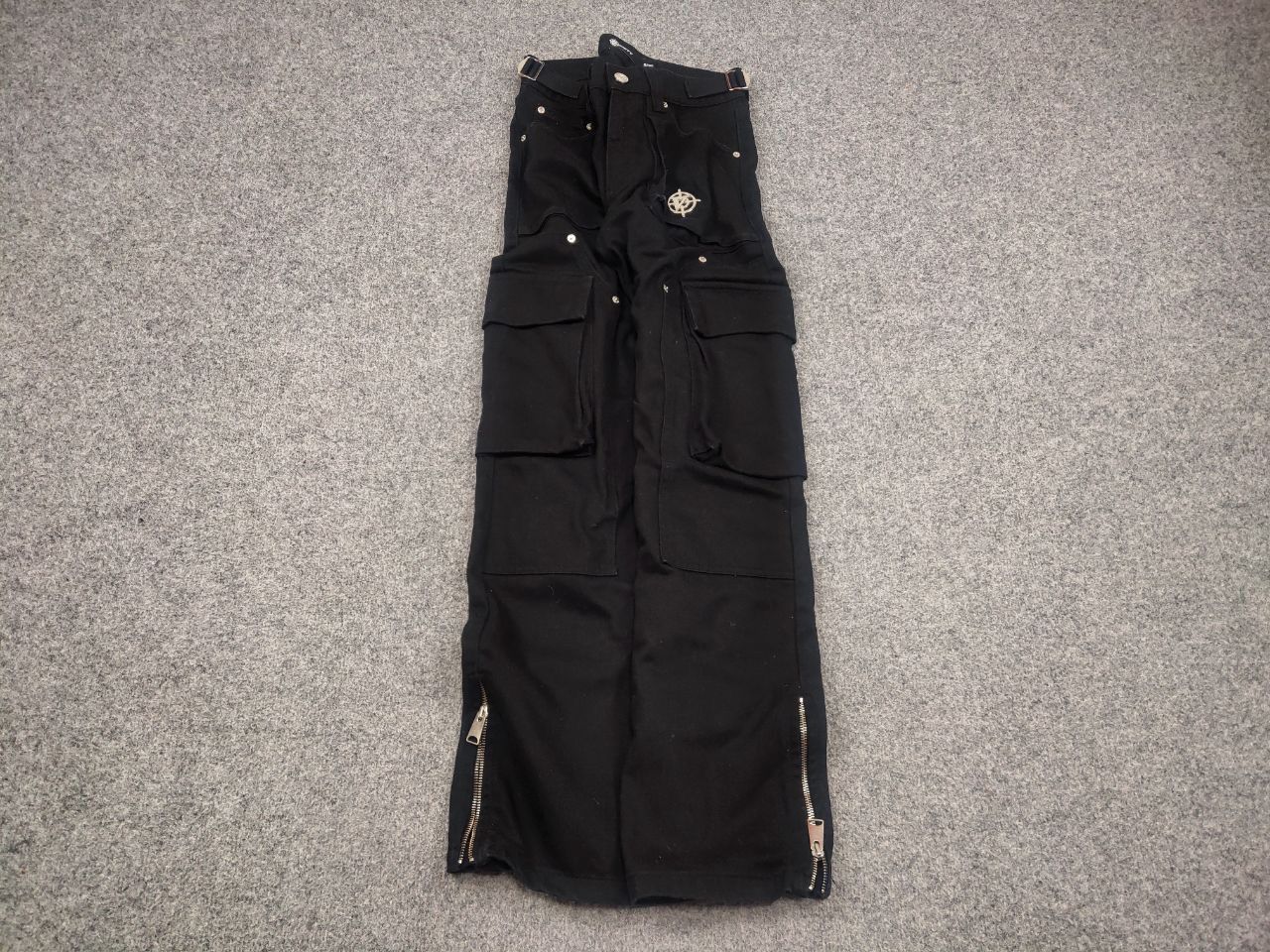 Japanese Brand Vicinity Design Multipocket Zip logo cargo Back Baggy Pants Size US 30 / EU 46 - 2 Thumbnail