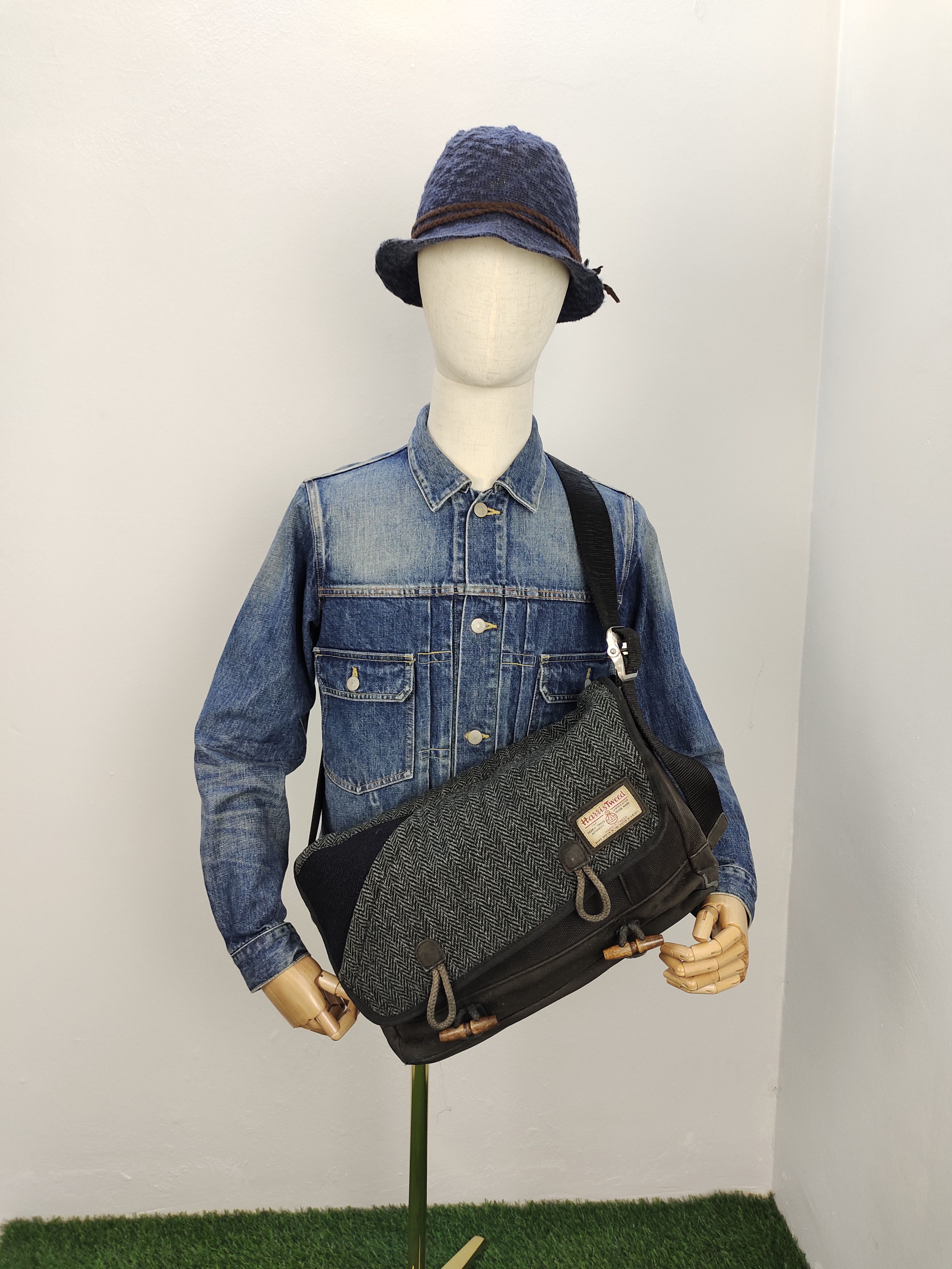 Beams Plus × Harris Tweed Nicole Club x Harris Tweed Canvas Distress Messenger Bag Size ONE SIZE - 3 Thumbnail