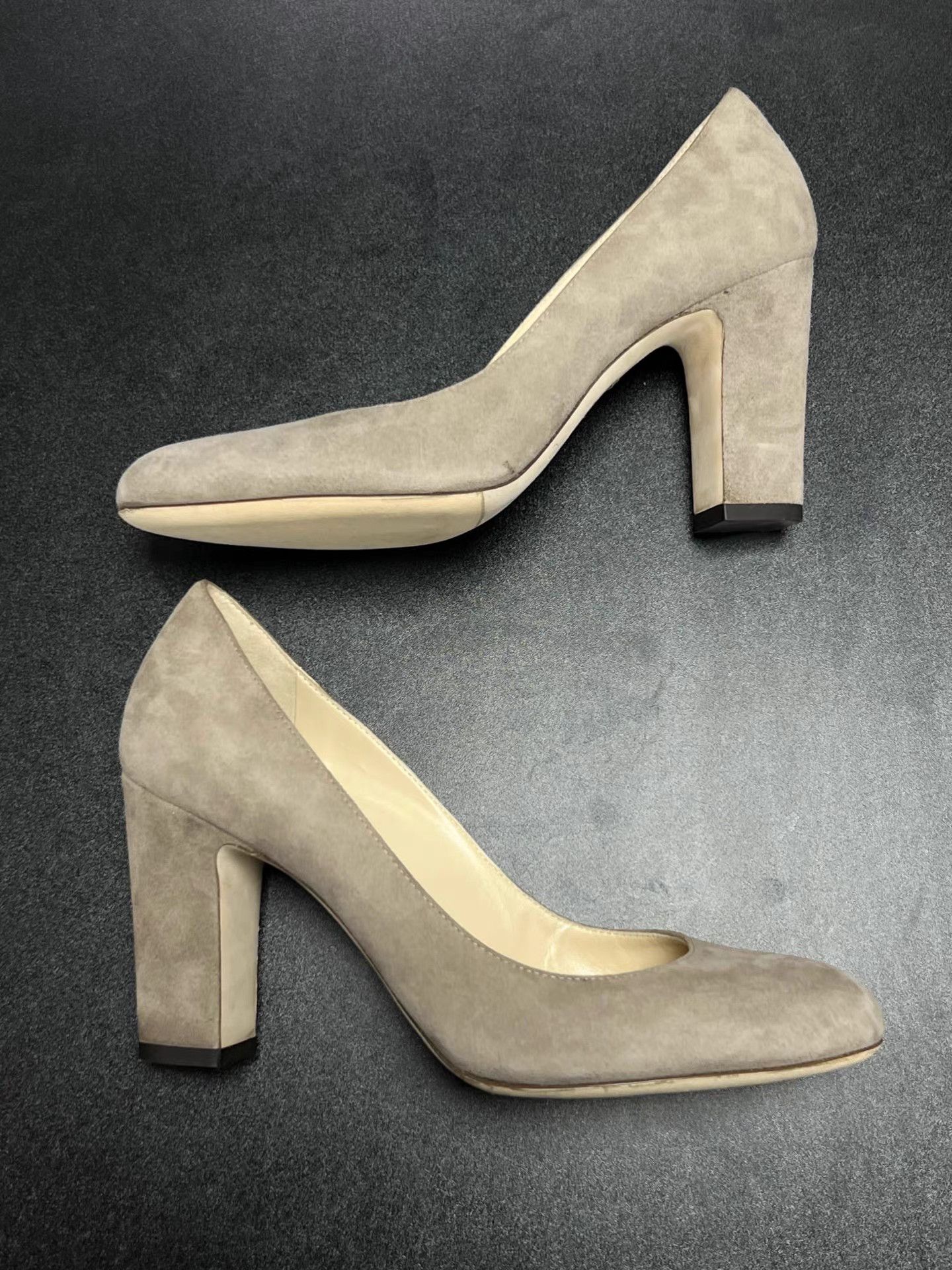 Jimmy Choo Jimmy Choo Beige Suede Heels K15 Size US 6 / IT 36 - 4 Thumbnail
