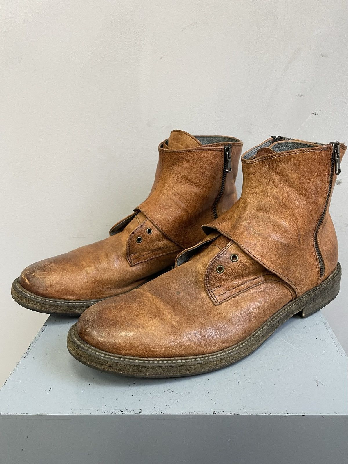 Hedi Slimane Hedi slimane brown boots avant garde retro style Size US 11 / EU 44 - 1 Thumbnail