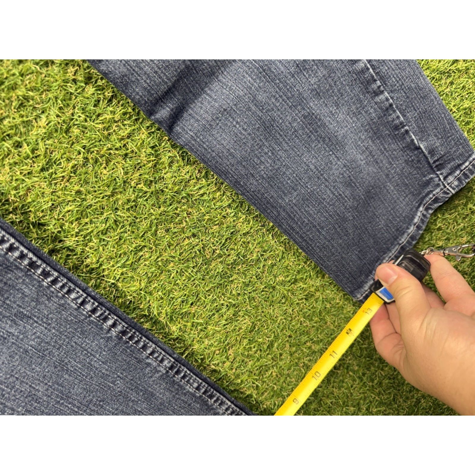 Levi's Levis 559 Jeans Mens 33x32 Blue Dark Wash Relaxed Straight Fit Distressed Work Size US 33 - 4 Thumbnail