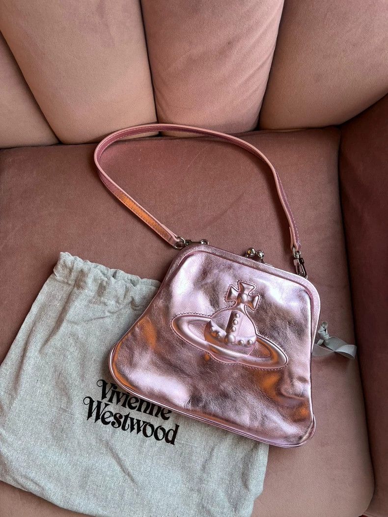 Vivienne Westwood Vivienne Westwood size os Pink laser packets Size ONE SIZE - 1 Thumbnail