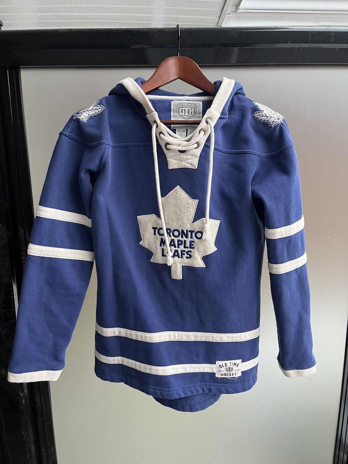 Vintage VINTAGE NHL TORONTO MAPLE LEAFS WOMEN'S HOODIE Size M / US 6-8 / IT 42-44 - 1 Thumbnail