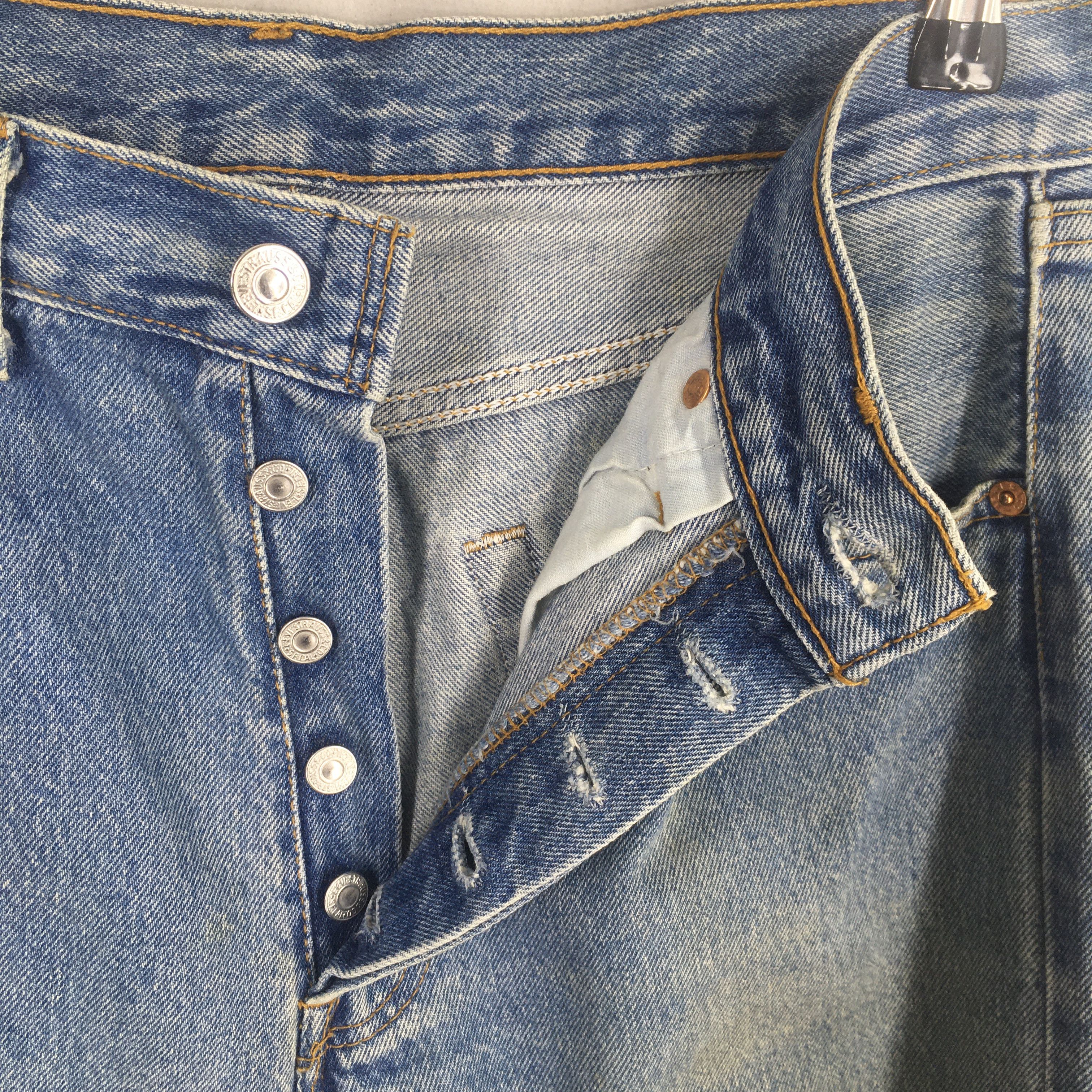 Levi's Size 30x34.5 Vintage 90s Levi's 501 Faded Blue Jeans Size US 30 / EU 46 - 6 Thumbnail