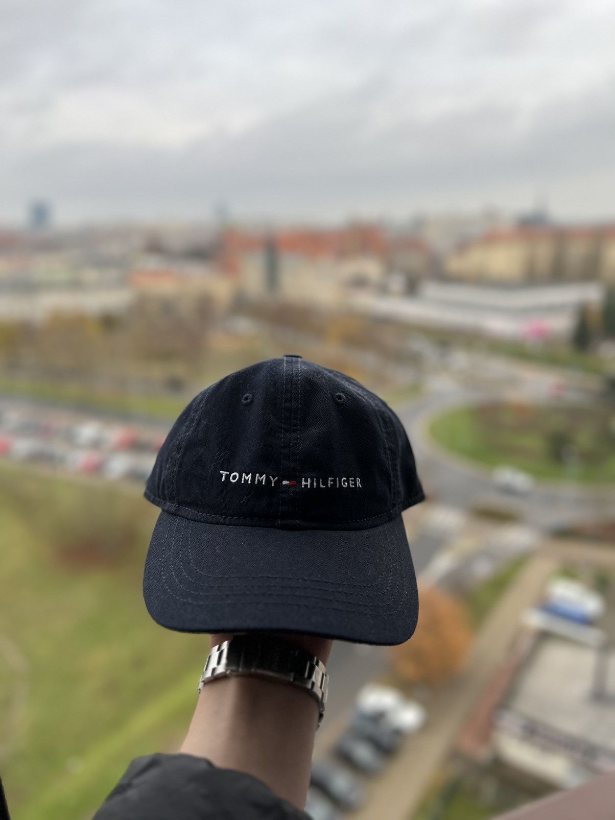 Tommy Hilfiger × Vintage Tommy Hilfiger Cap Streetwear Vintage Size ONE SIZE - 2 Thumbnail