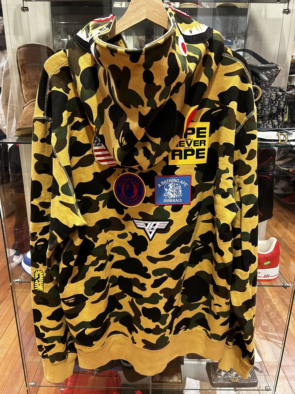 Bape Bape Ape Camo Shark Full Zip Hoodie Size US XXL / EU 58 / 5 - 2 Thumbnail