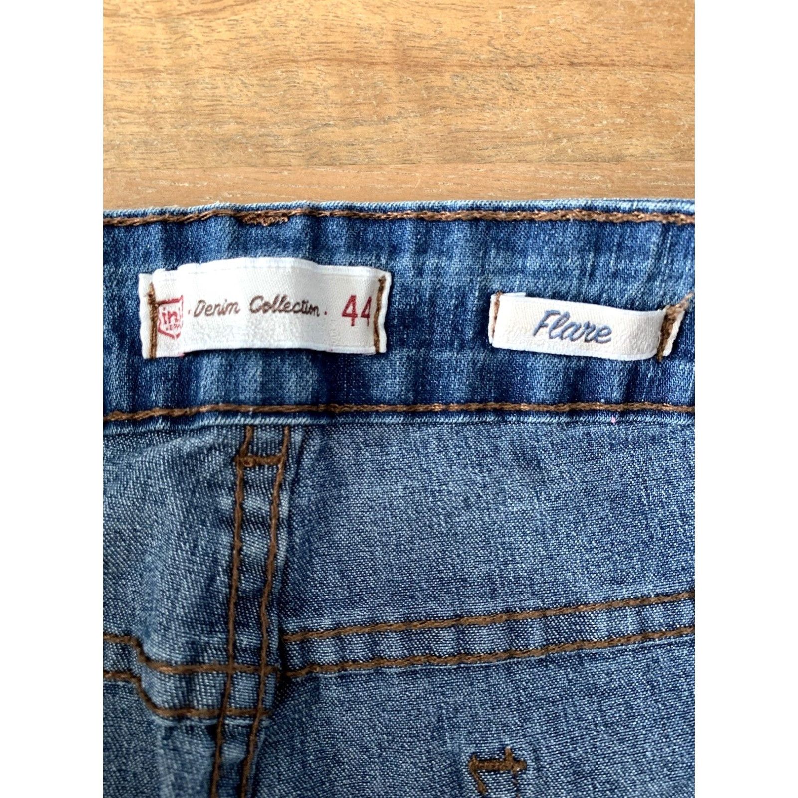 Vintage I&M Black Label Flare Jeans Denim Women 28x31 High Rise Button Fly Stretch Blue Modern 90s Y2K Womens Jeans Size 28" / US 6 / IT 42 - 3 Thumbnail